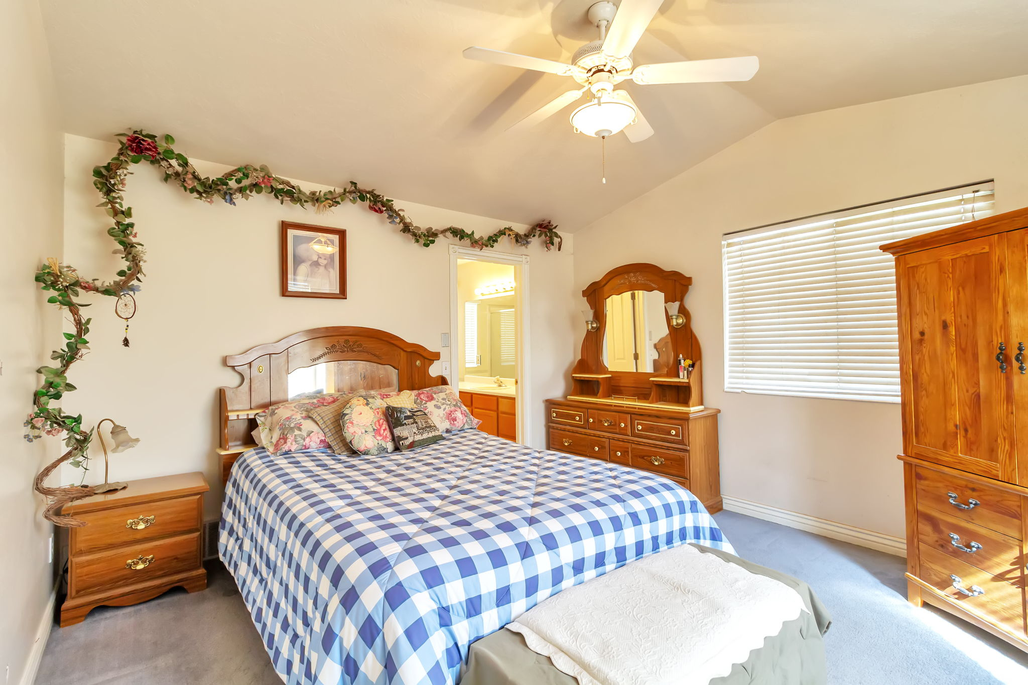 REGAL COUNTRY ESTATES - Residential