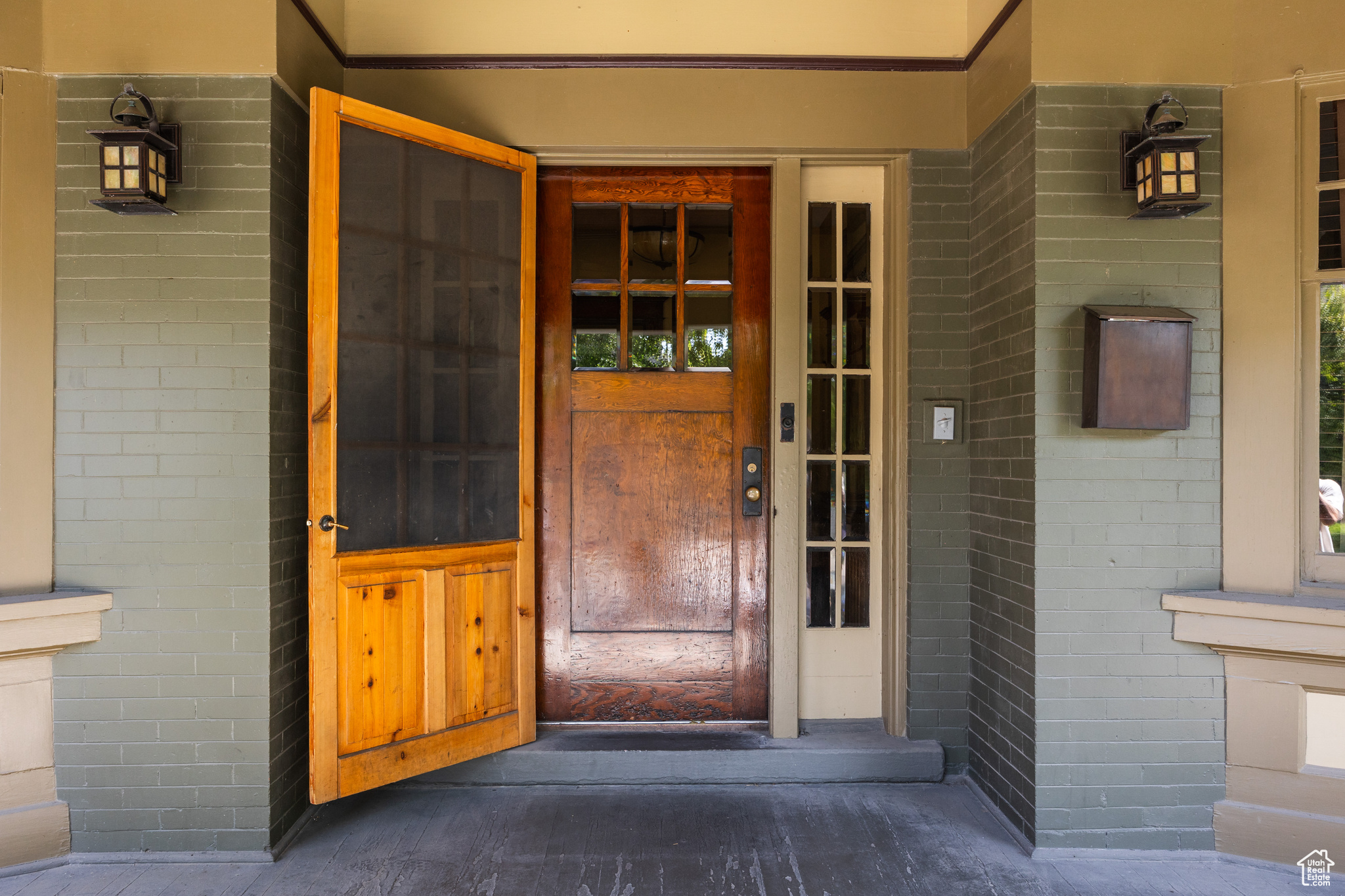 AVENUES - Residential