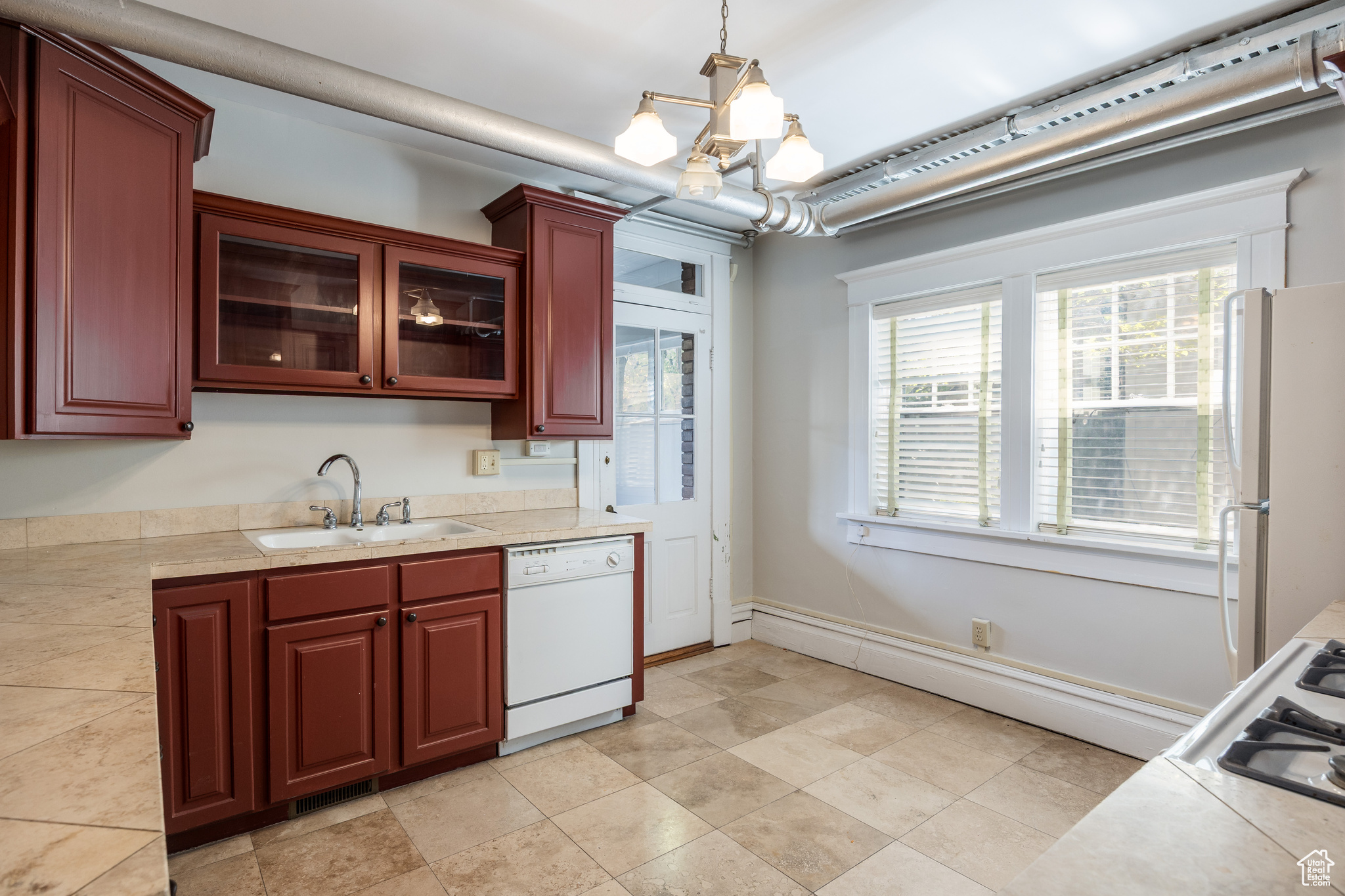 AVENUES - Residential