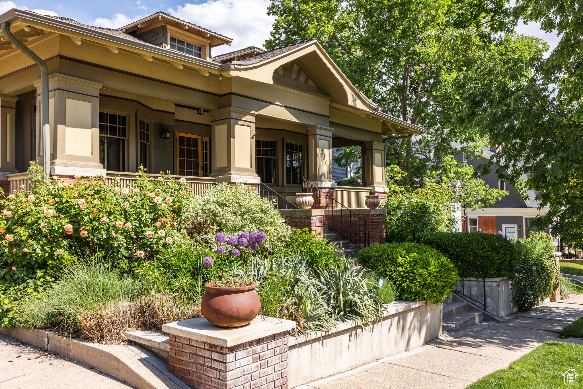 AVENUES - Residential