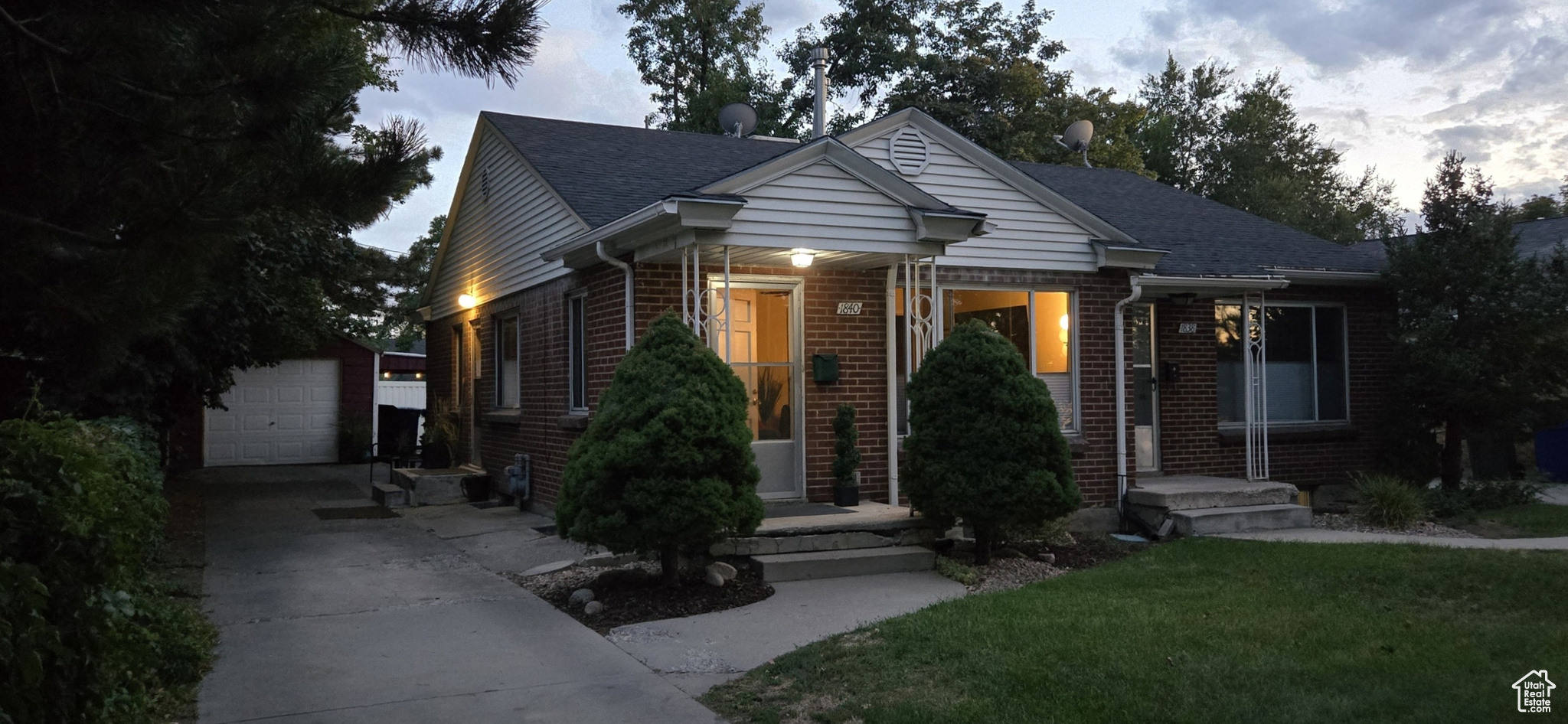 HIGHLAND PARK - Residential Income