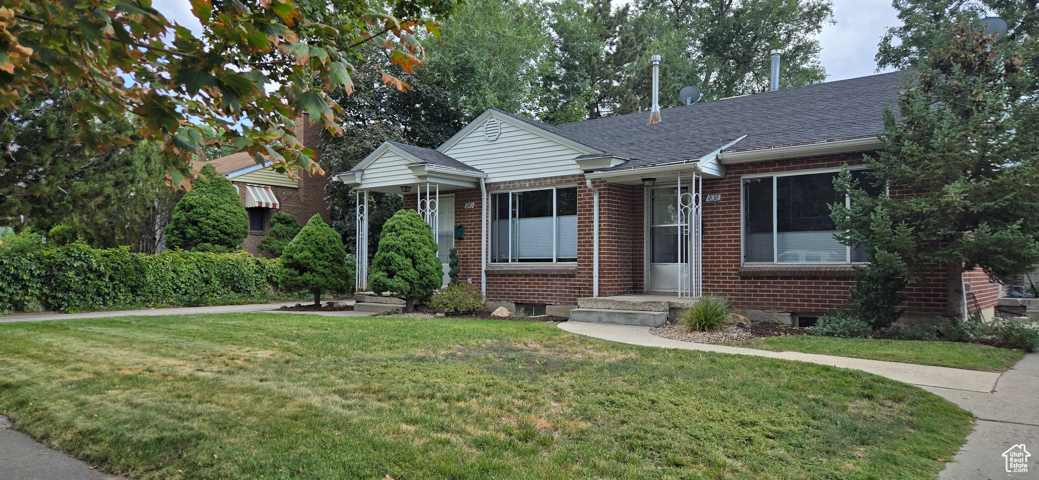 HIGHLAND PARK - Residential Income