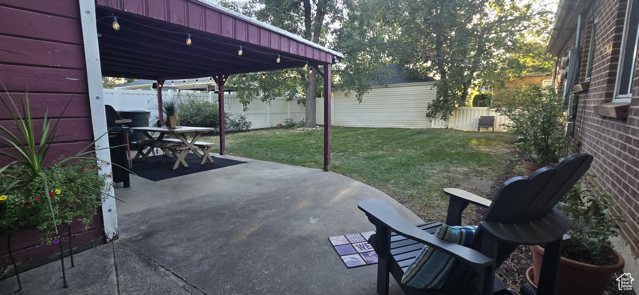 HIGHLAND PARK - Residential Income