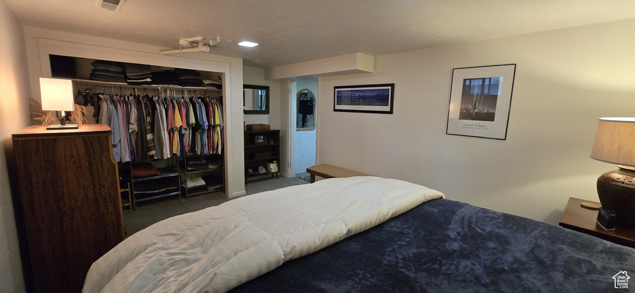 HIGHLAND PARK - Residential Income