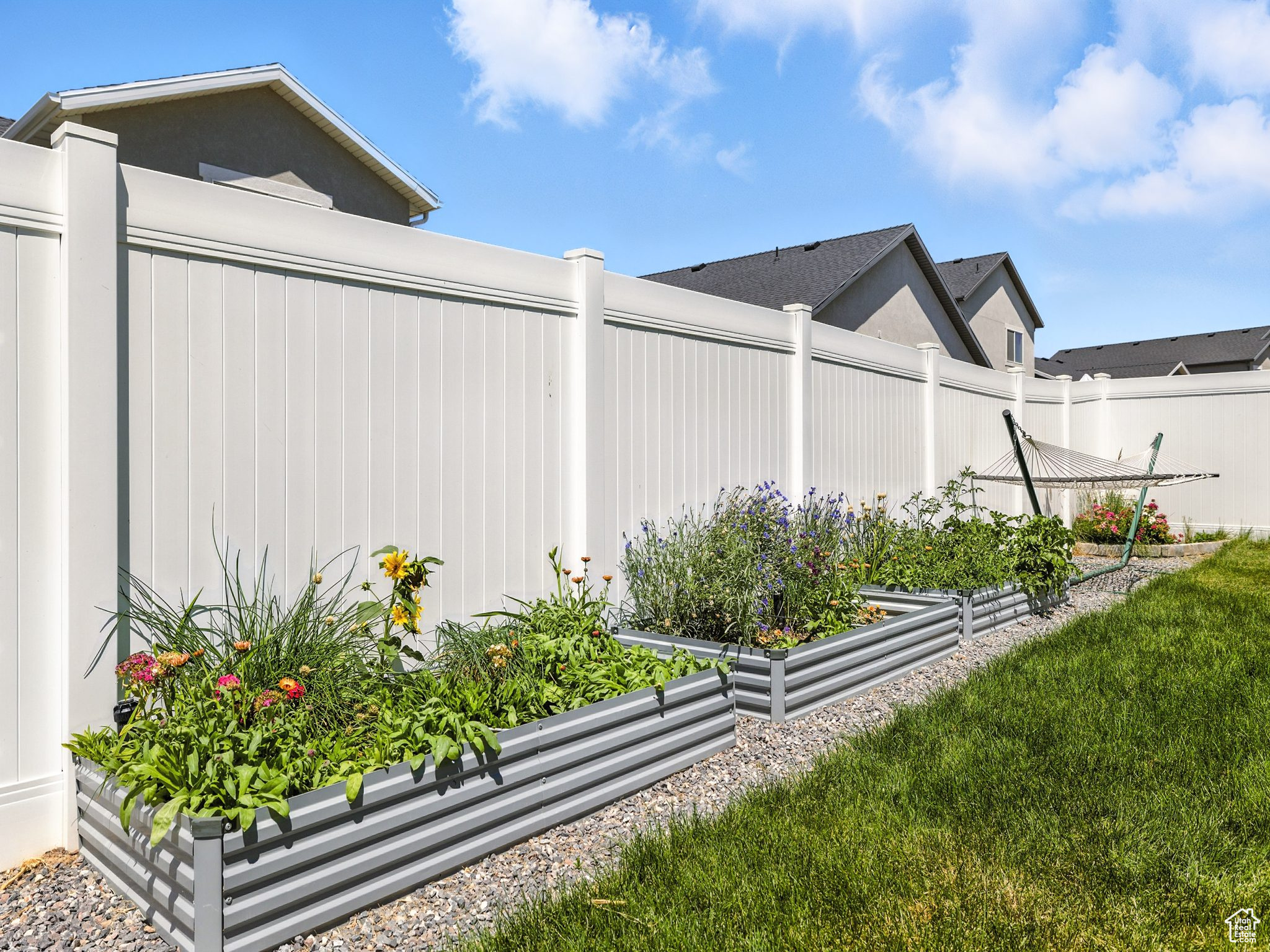 OVERLAND - Residential