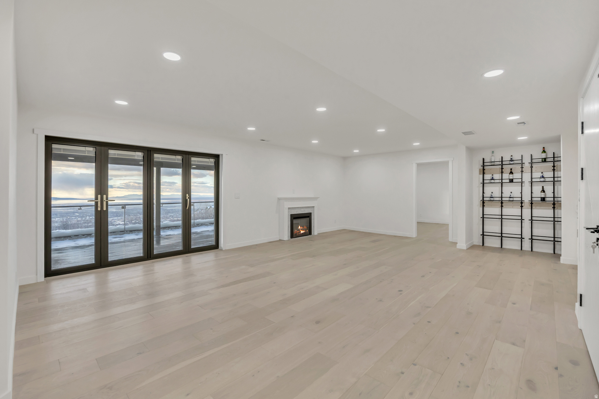 MAPLE COVE - Residential