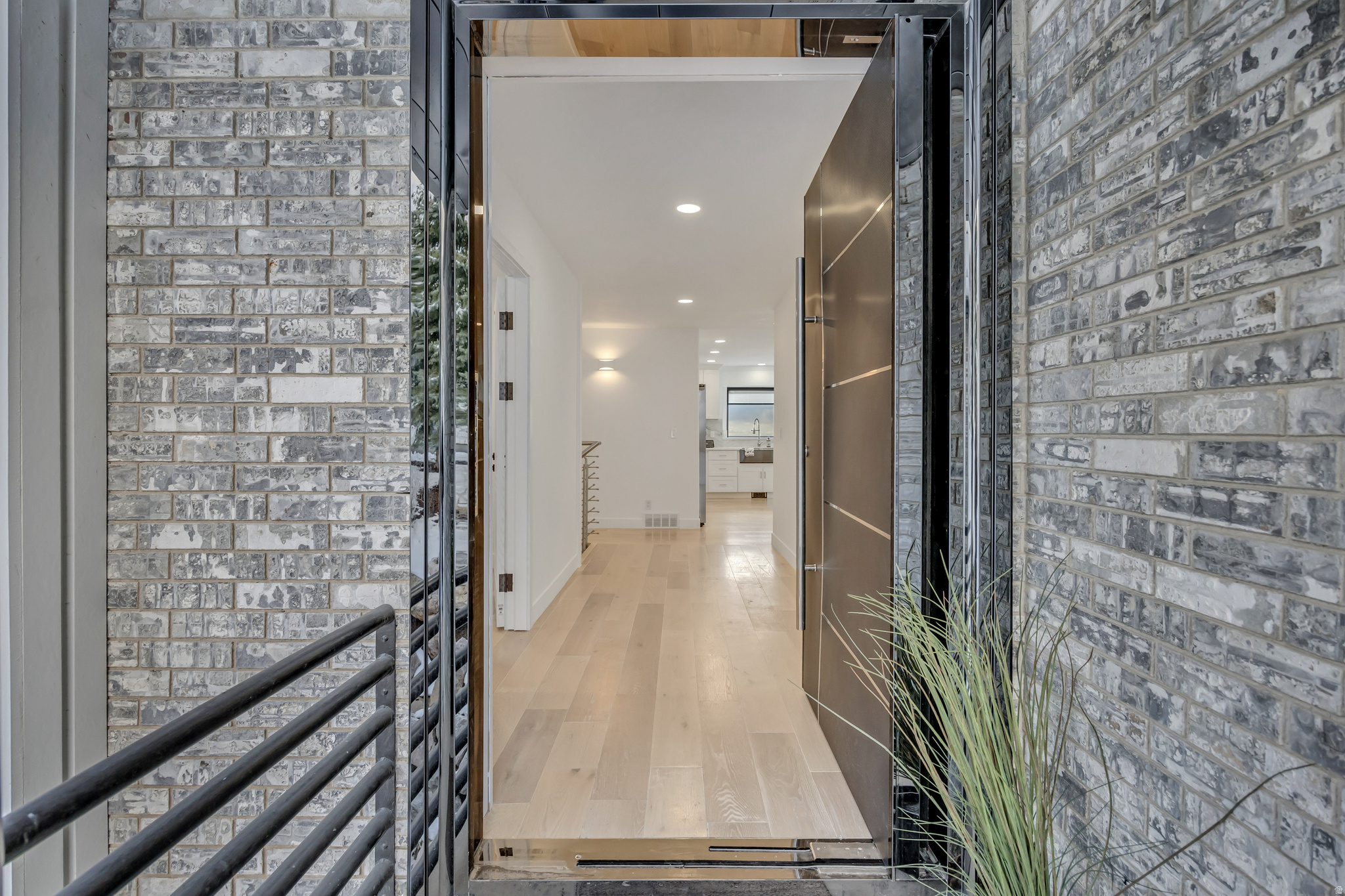 MAPLE COVE - Residential