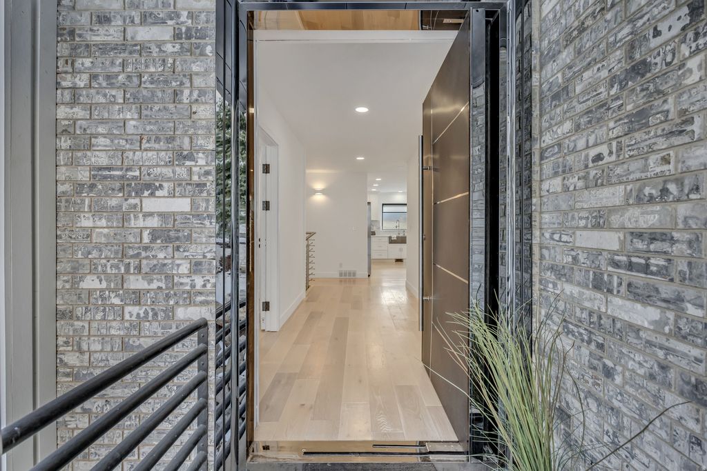 Photo of 2768 S GRAND OAK CIR E, Bountiful, UT 84010 (MLS # 2145947)