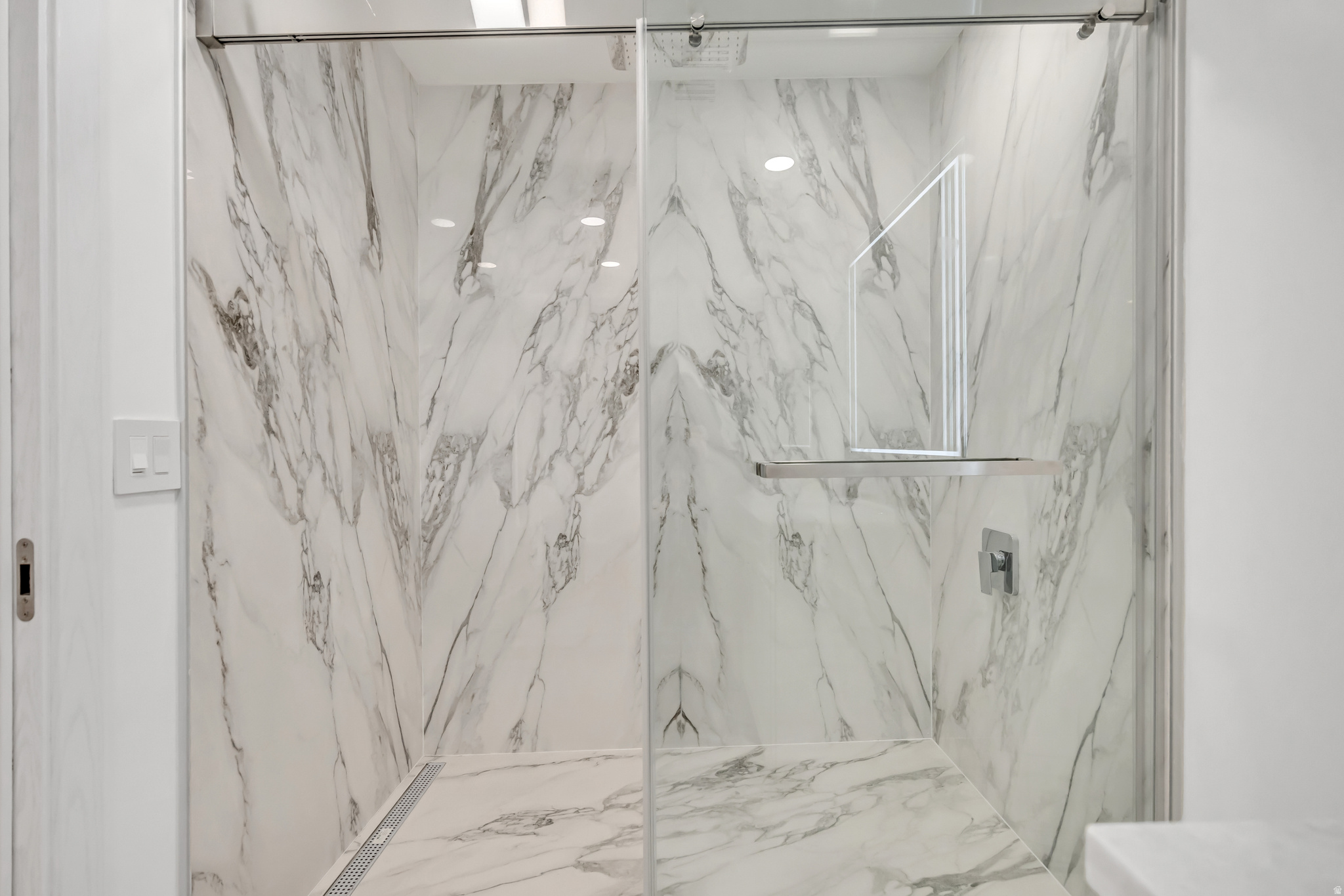 MAPLE COVE - Residential