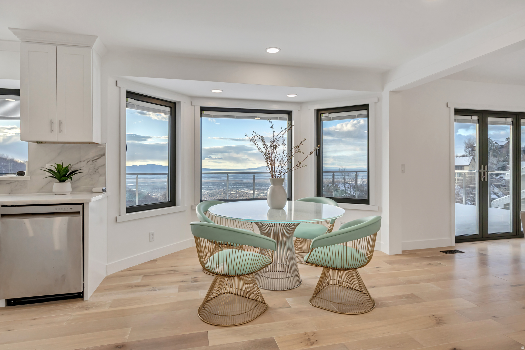 MAPLE COVE - Residential