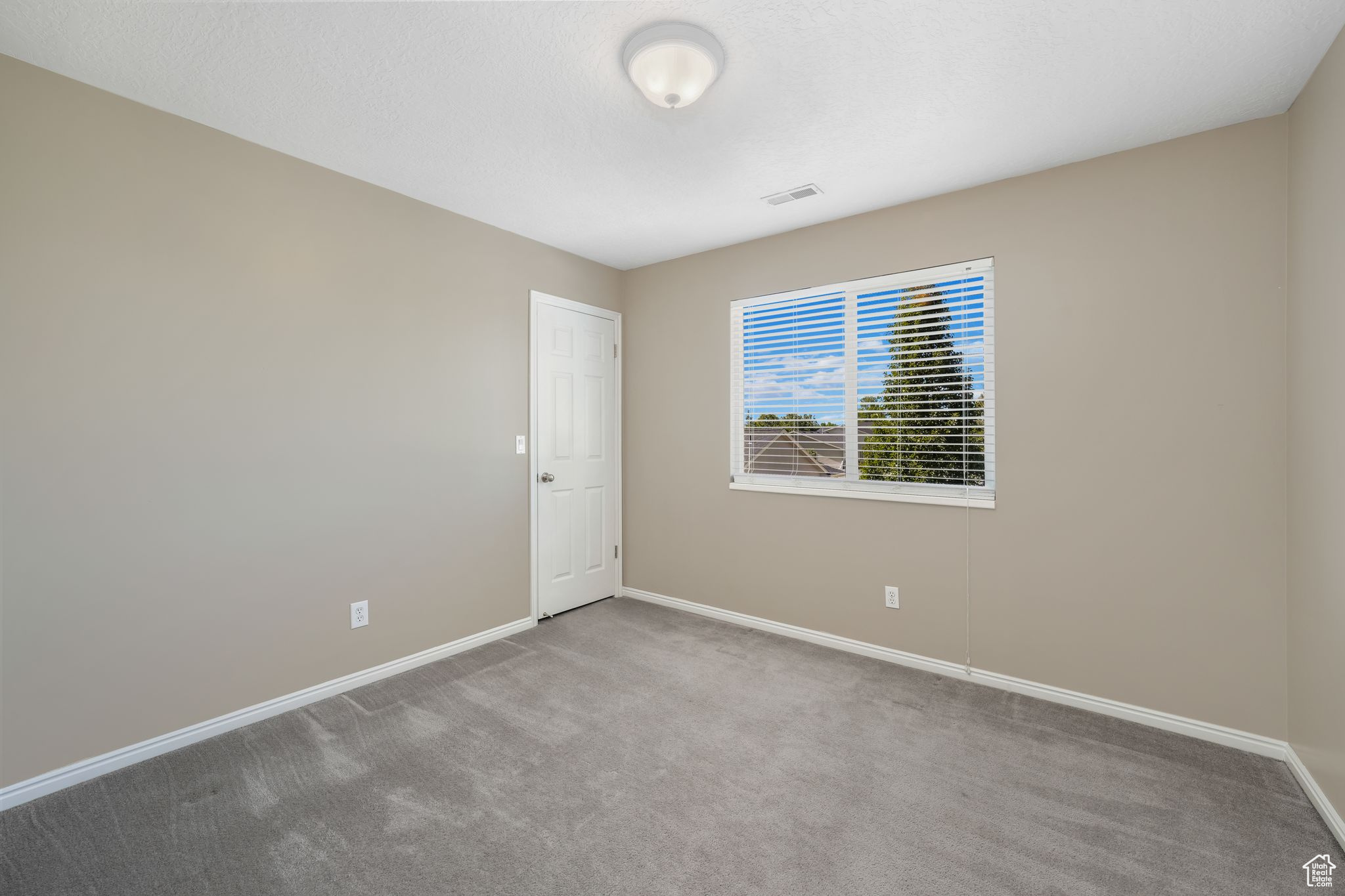 FOX POINTE - Residential