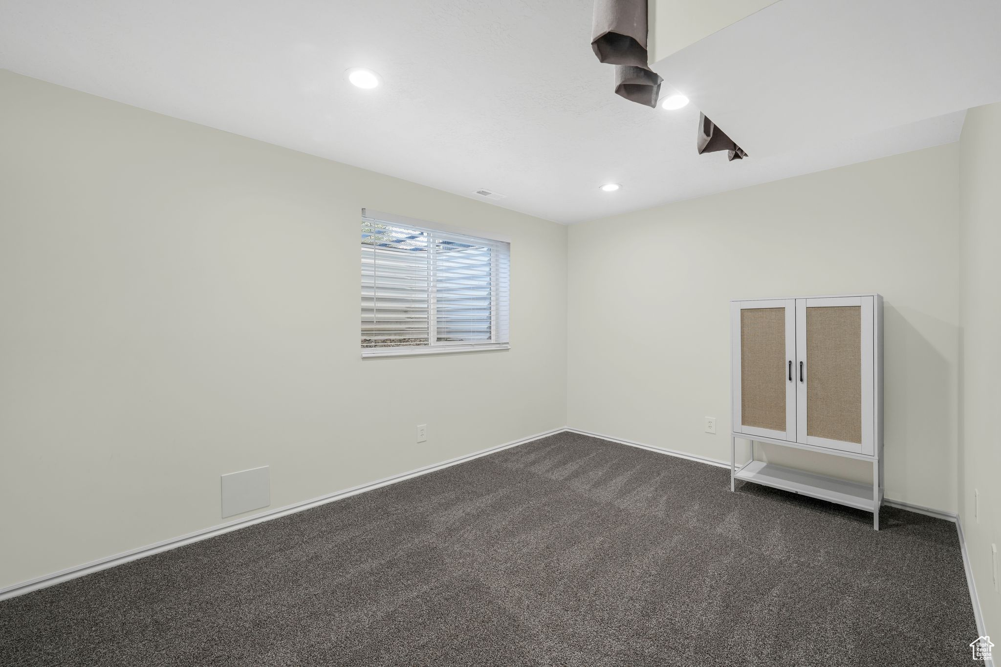 FOX POINTE - Residential