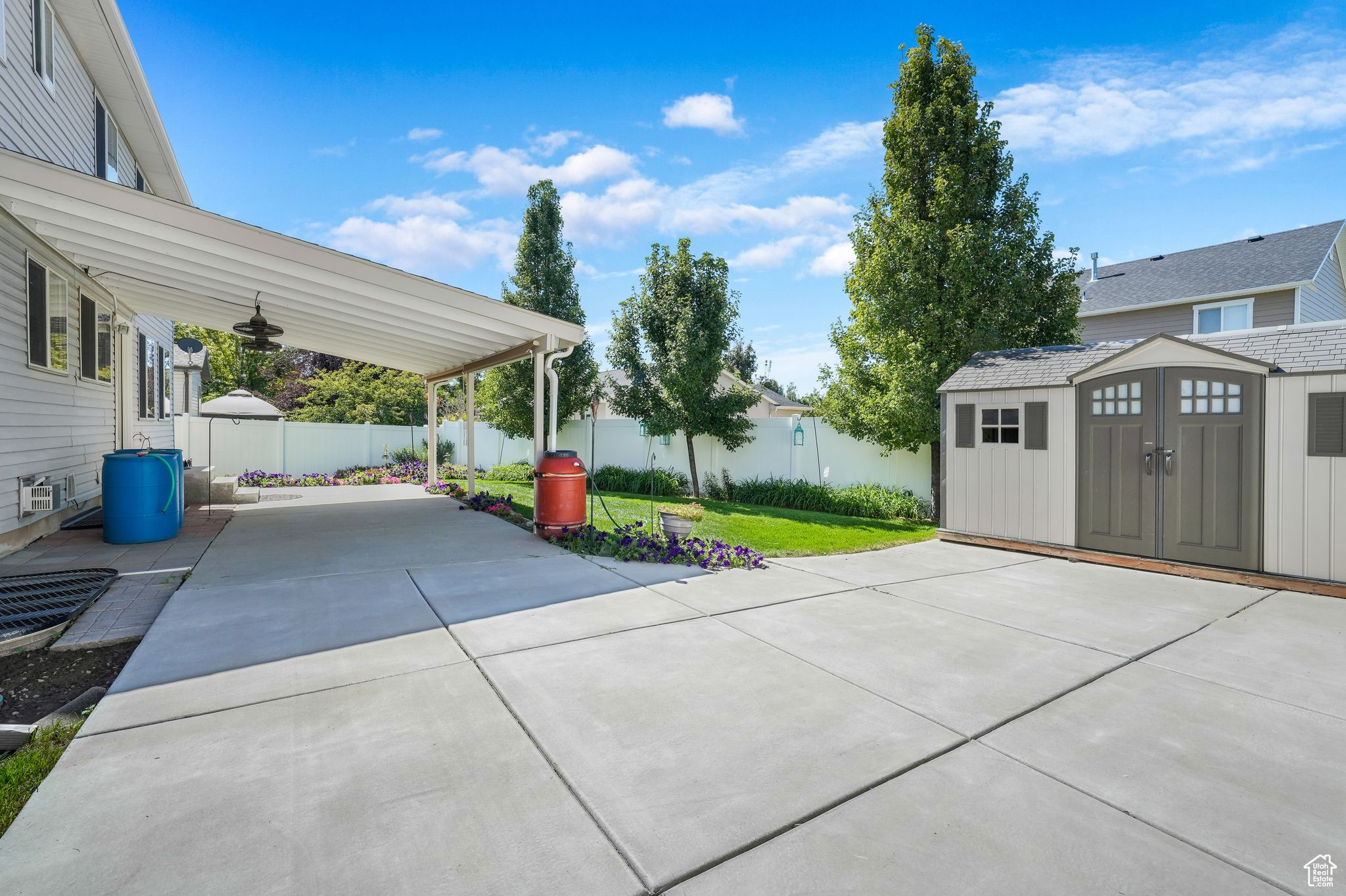FOX POINTE - Residential