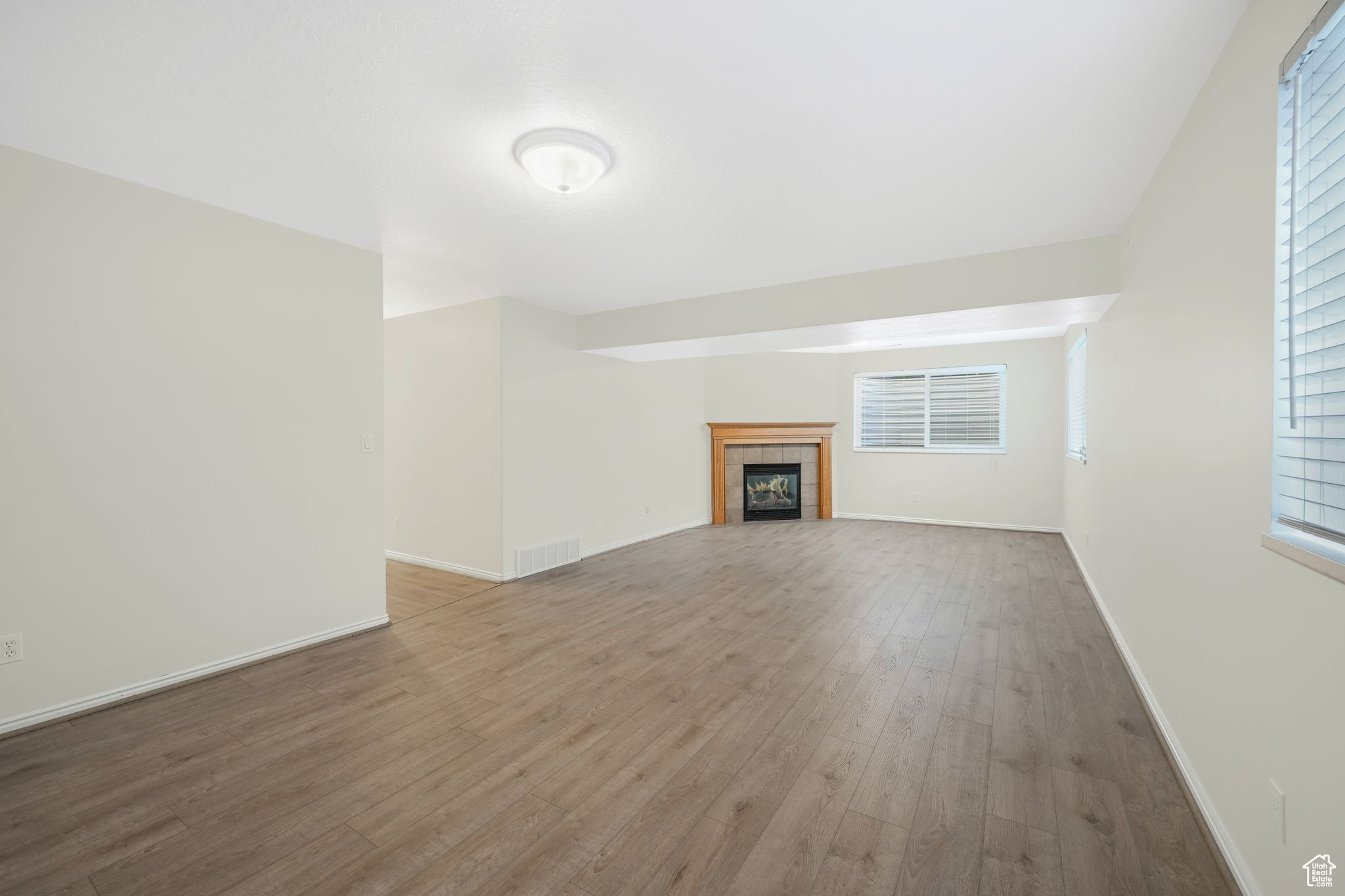 FOX POINTE - Residential