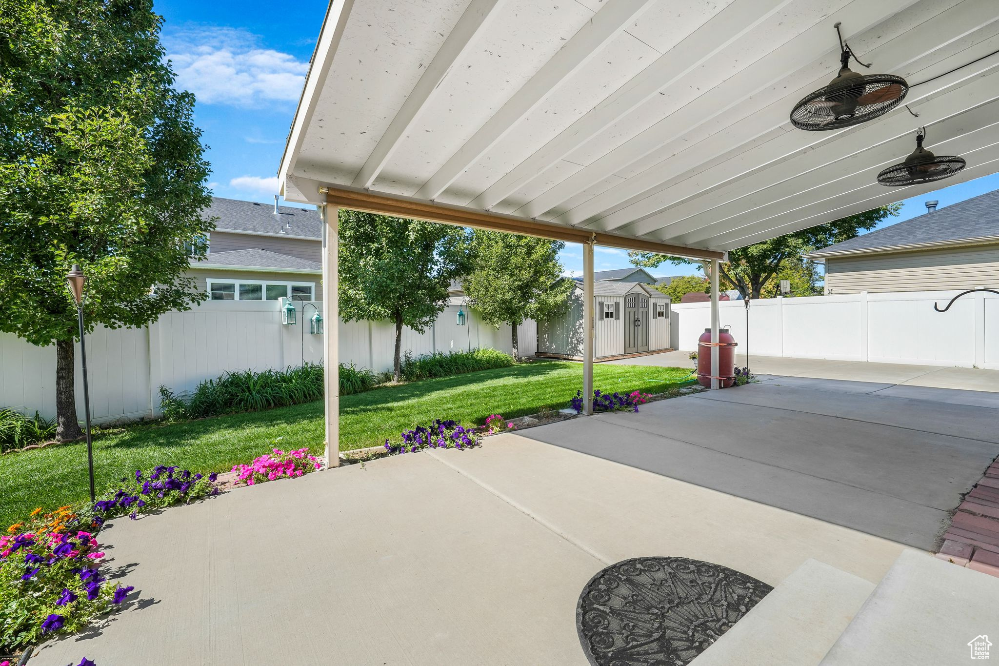FOX POINTE - Residential