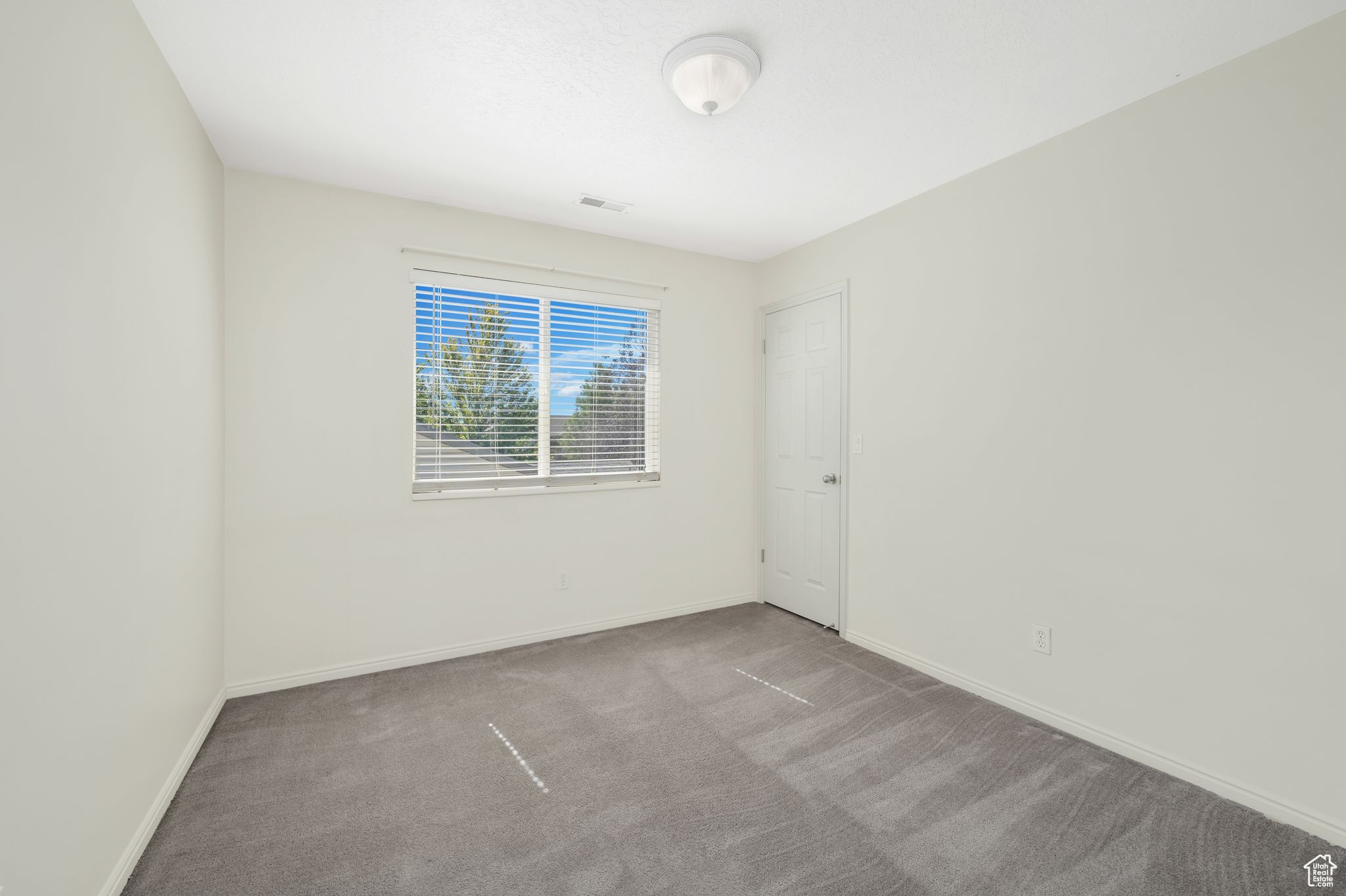 FOX POINTE - Residential