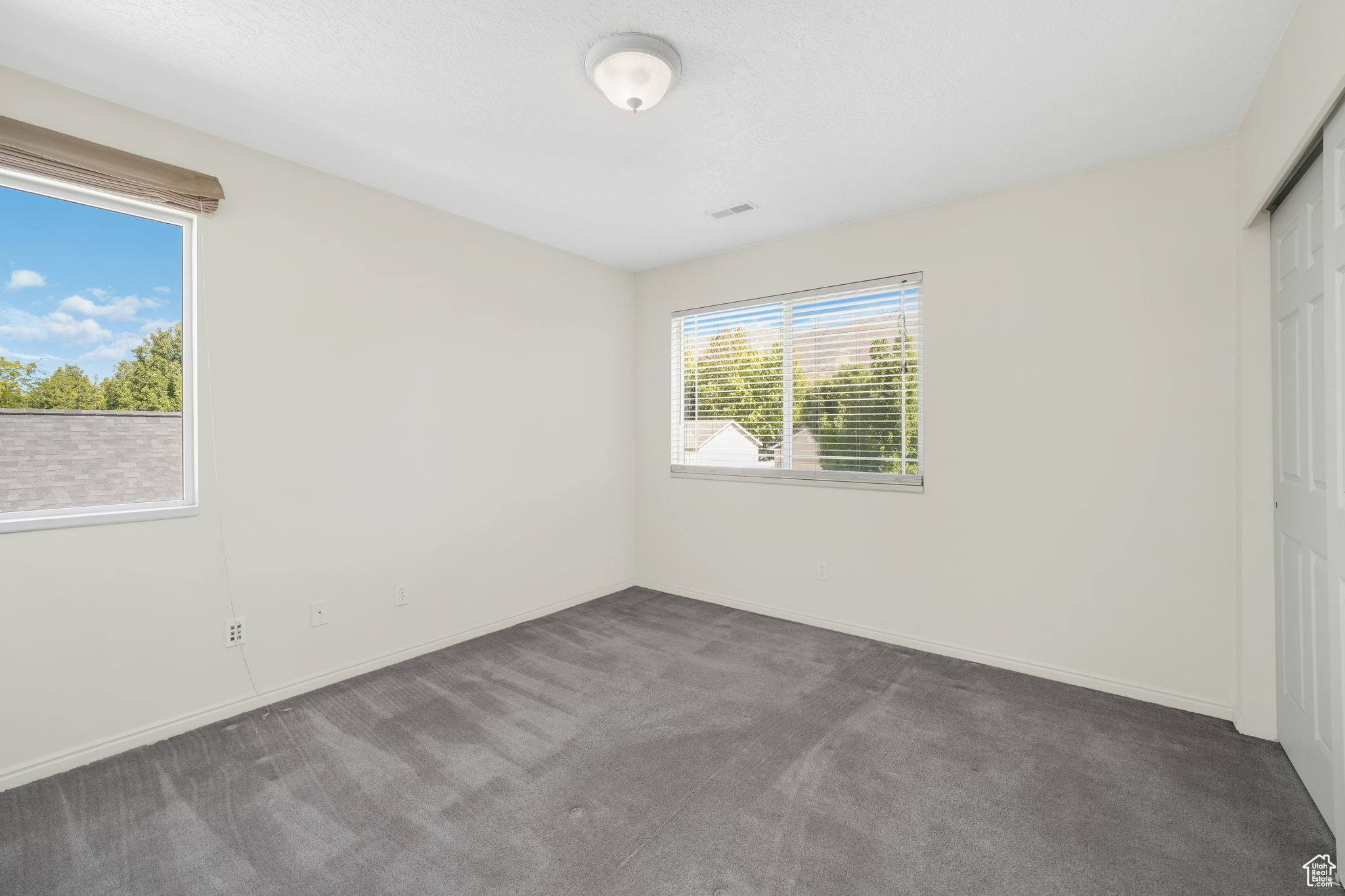 FOX POINTE - Residential