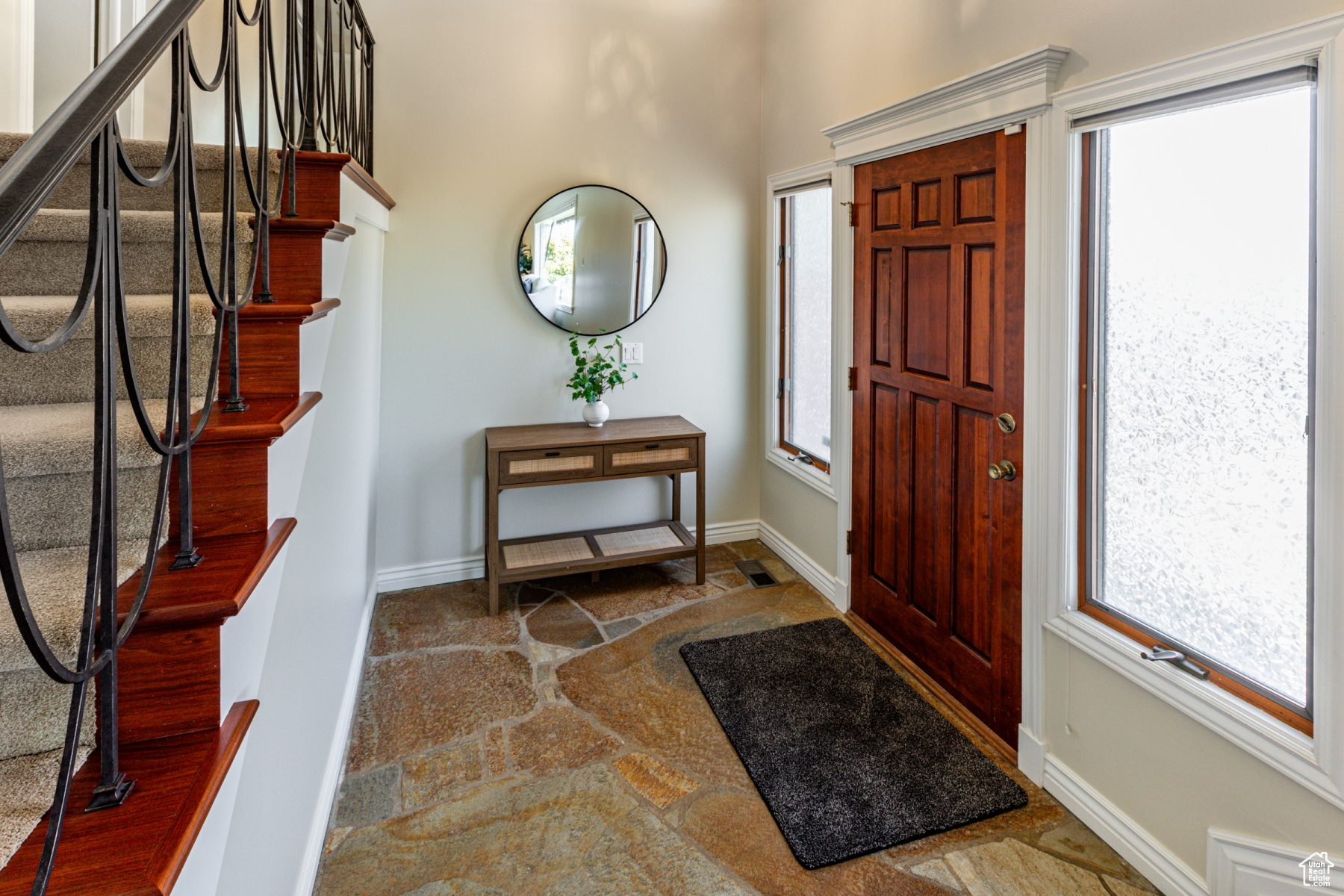 Centerville, Utah 84014, United States, 4 Bedrooms Bedrooms, ,2 BathroomsBathrooms,Residential,Pending,86397