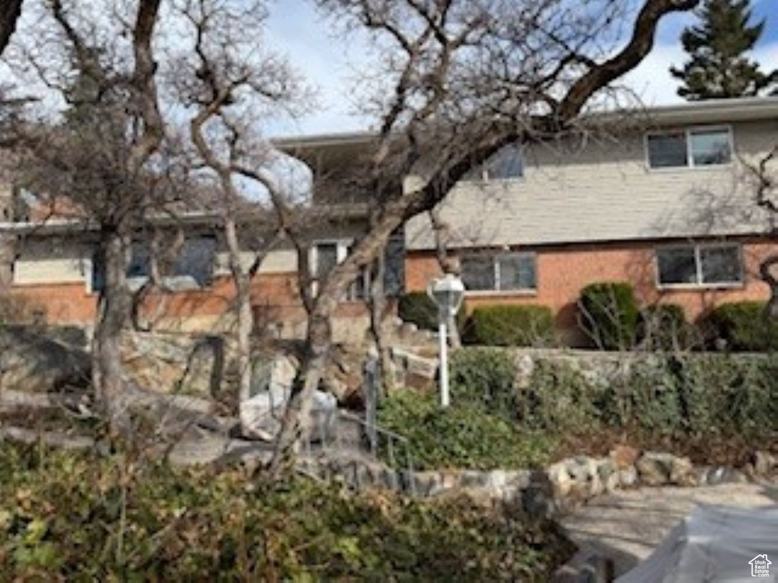 Centerville, Utah 84014, United States, 4 Bedrooms Bedrooms, ,2 BathroomsBathrooms,Residential,Pending,86397