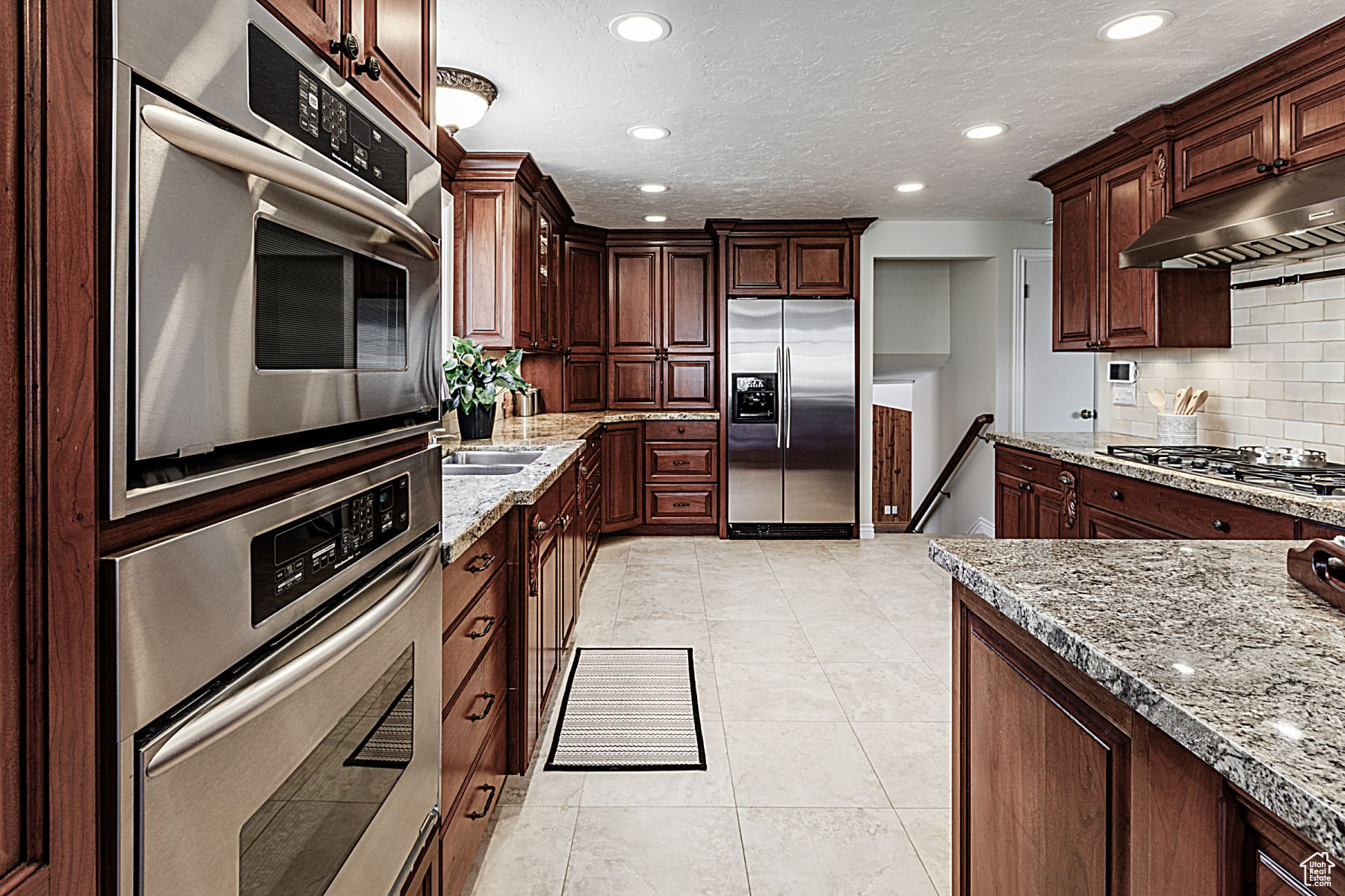 Centerville, Utah 84014, United States, 4 Bedrooms Bedrooms, ,2 BathroomsBathrooms,Residential,Pending,86397