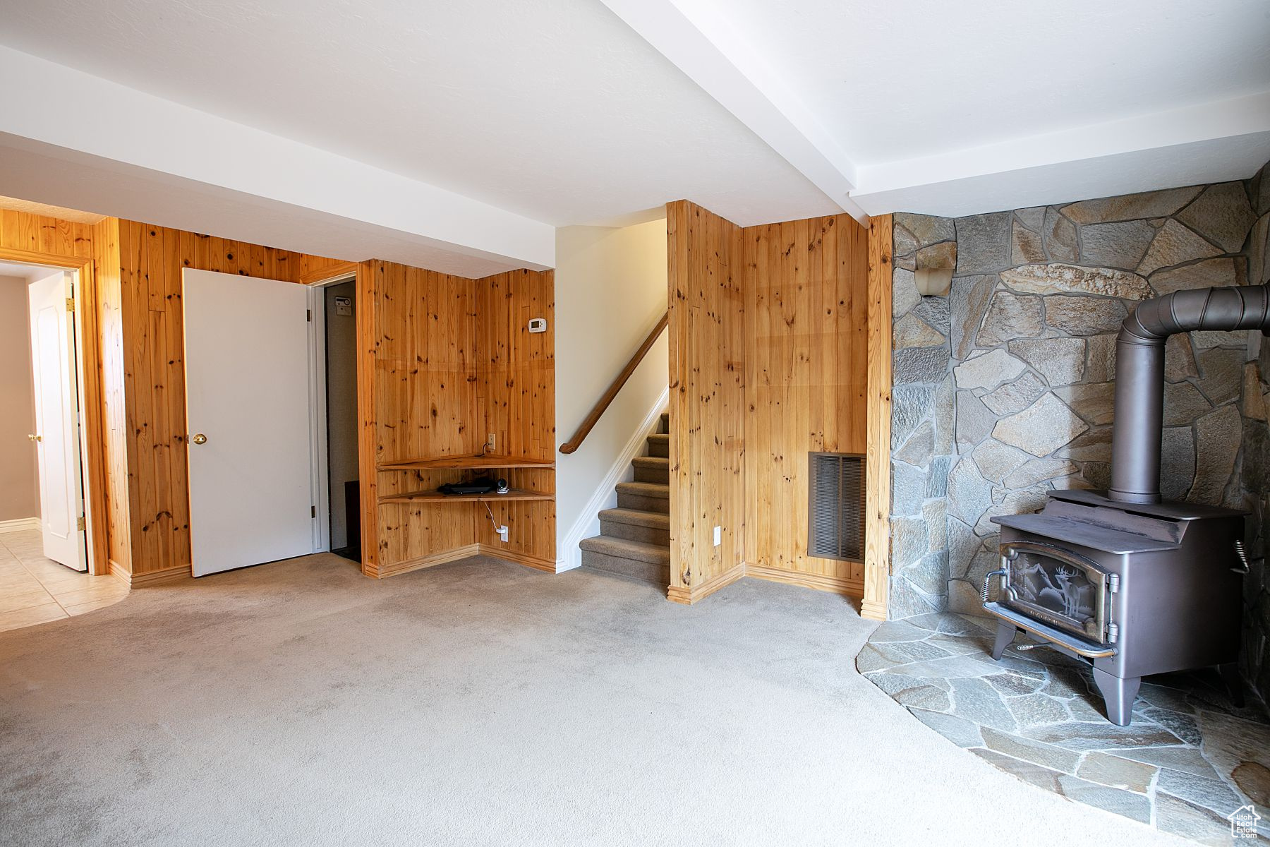 Centerville, Utah 84014, United States, 4 Bedrooms Bedrooms, ,2 BathroomsBathrooms,Residential,Pending,86397