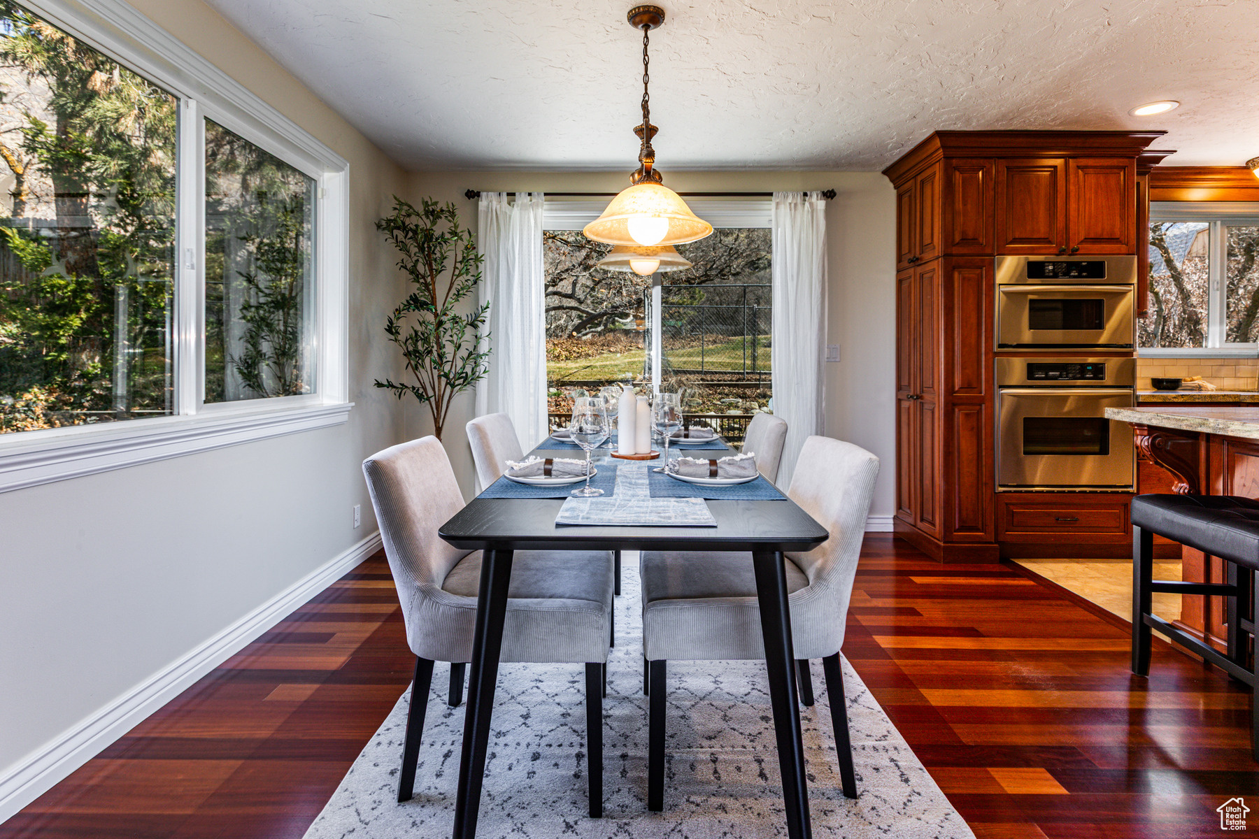 Centerville, Utah 84014, United States, 4 Bedrooms Bedrooms, ,2 BathroomsBathrooms,Residential,Pending,86397