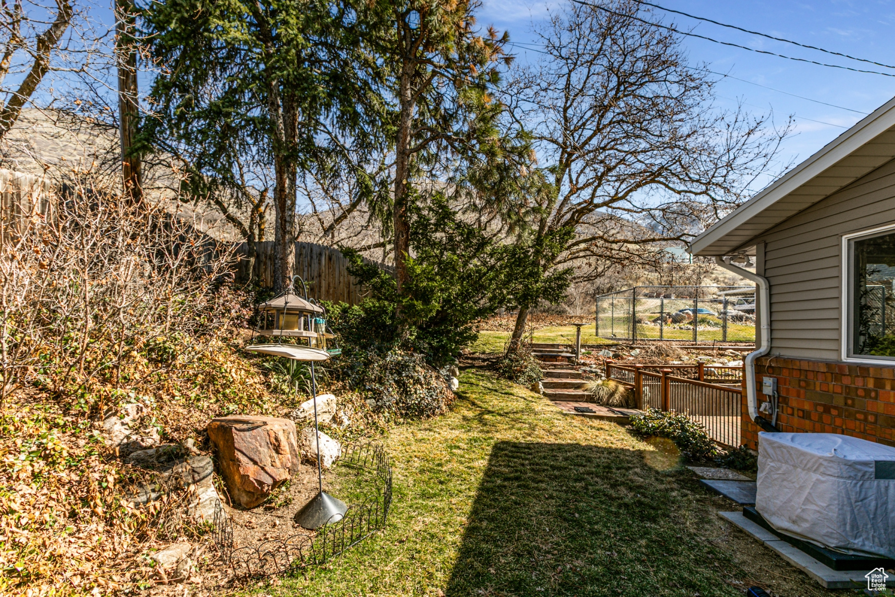 Centerville, Utah 84014, United States, 4 Bedrooms Bedrooms, ,2 BathroomsBathrooms,Residential,Pending,86397