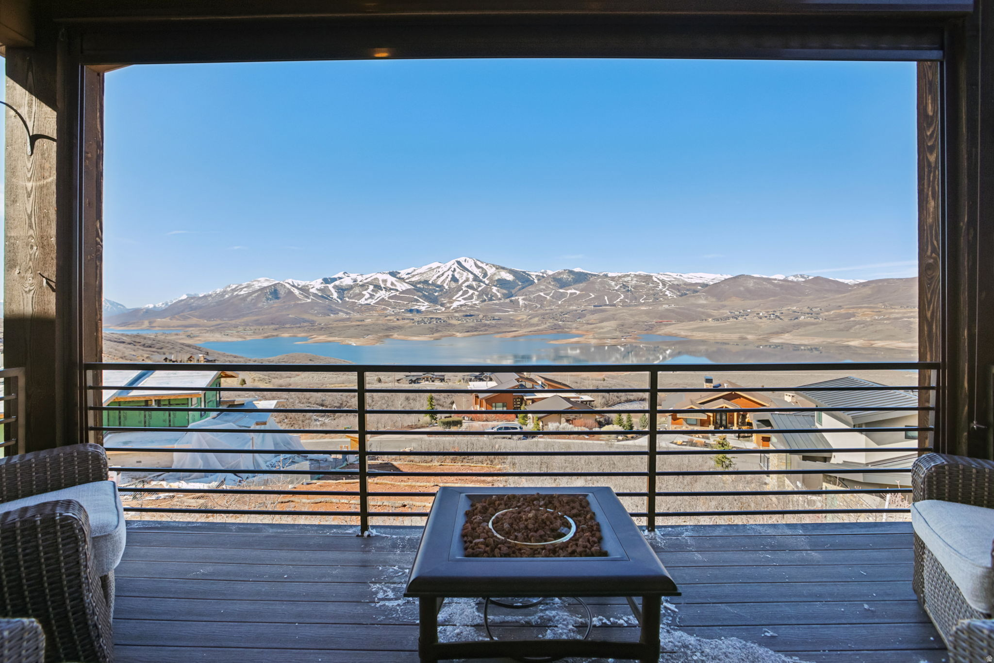 SHORELINE - Residential