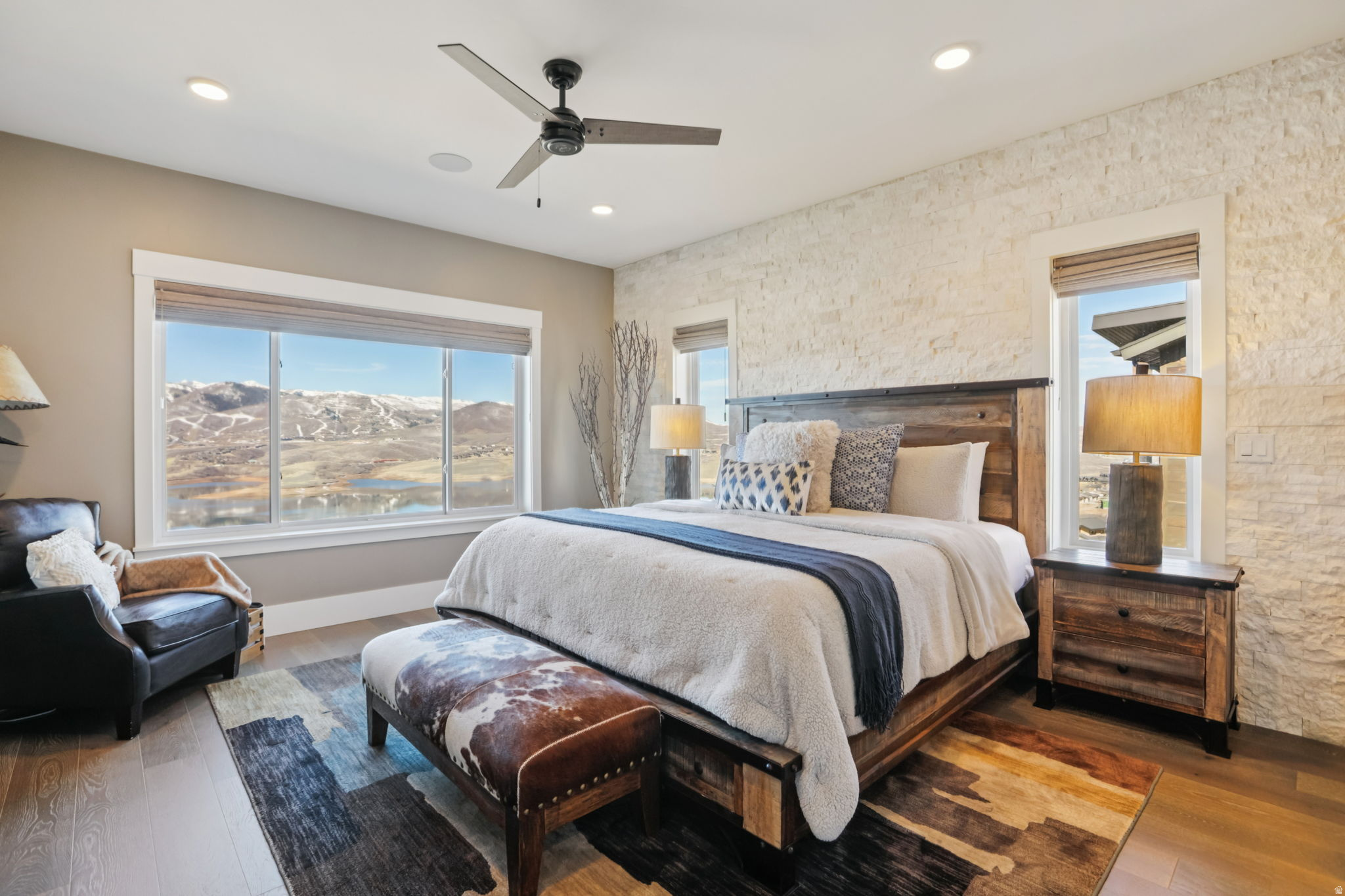 SHORELINE - Residential