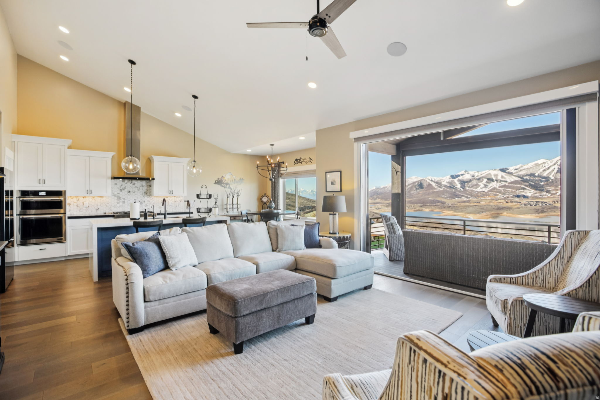 SHORELINE - Residential