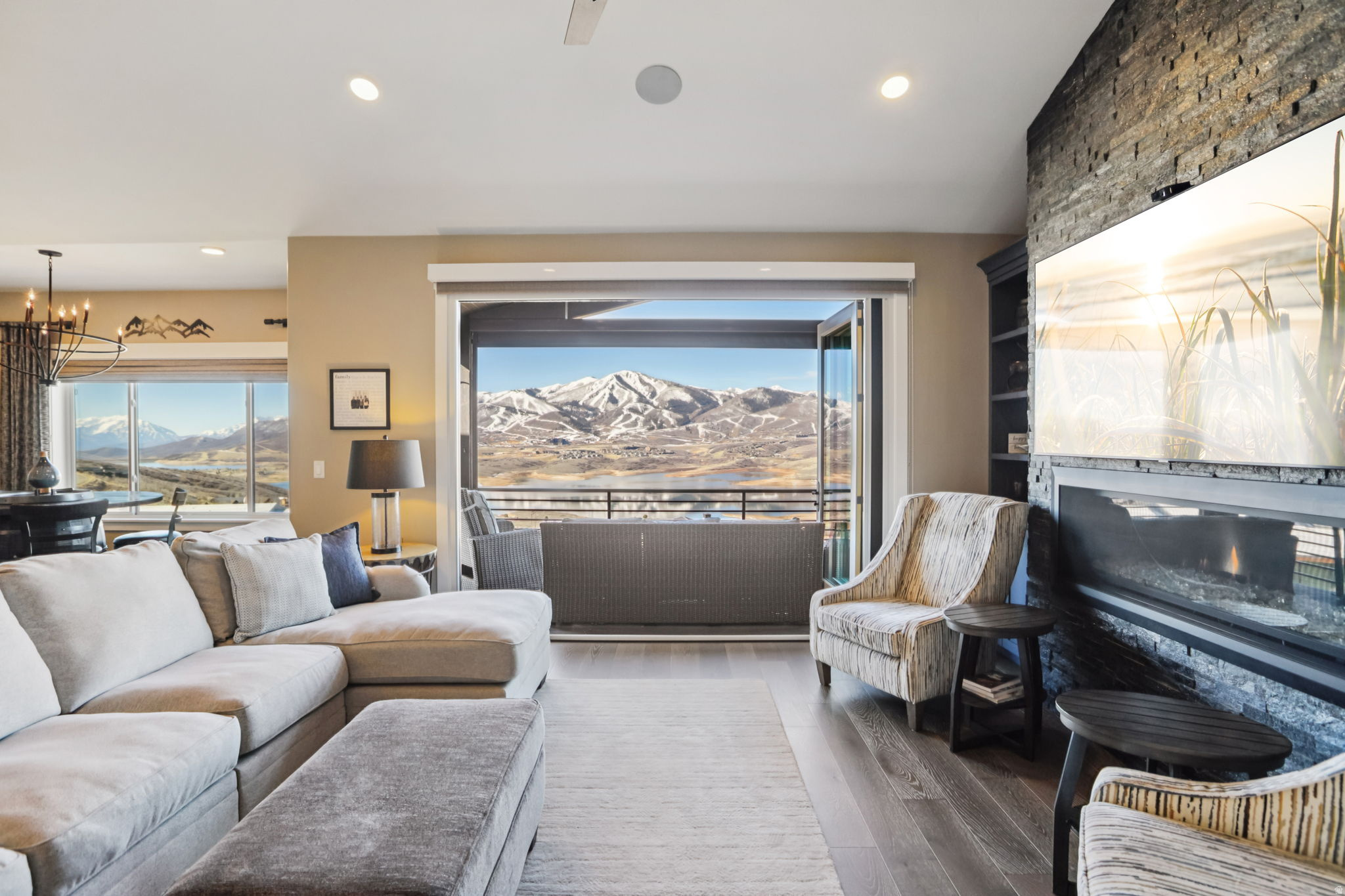 SHORELINE - Residential