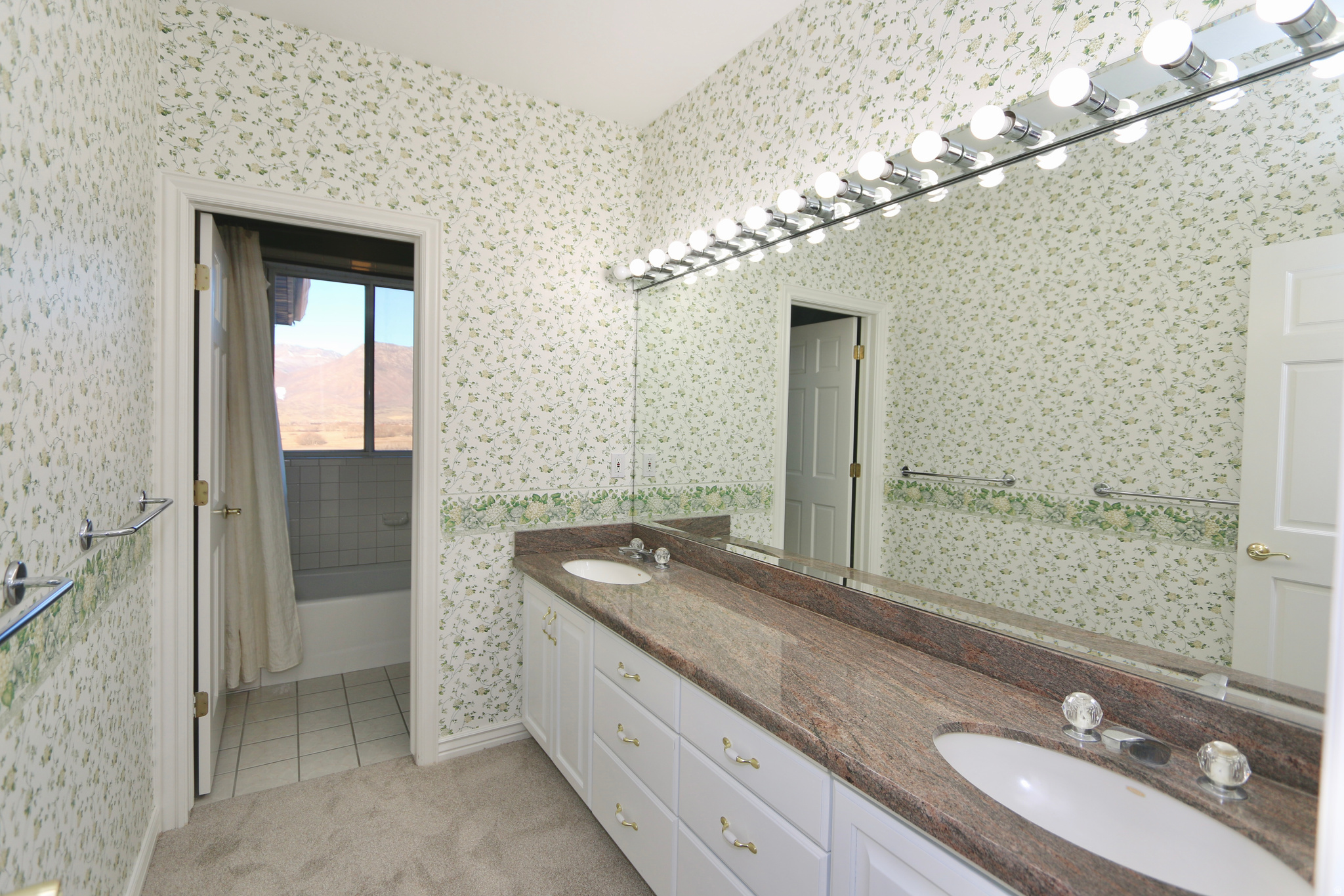 VALLEY HILLS ESTATES - Residential