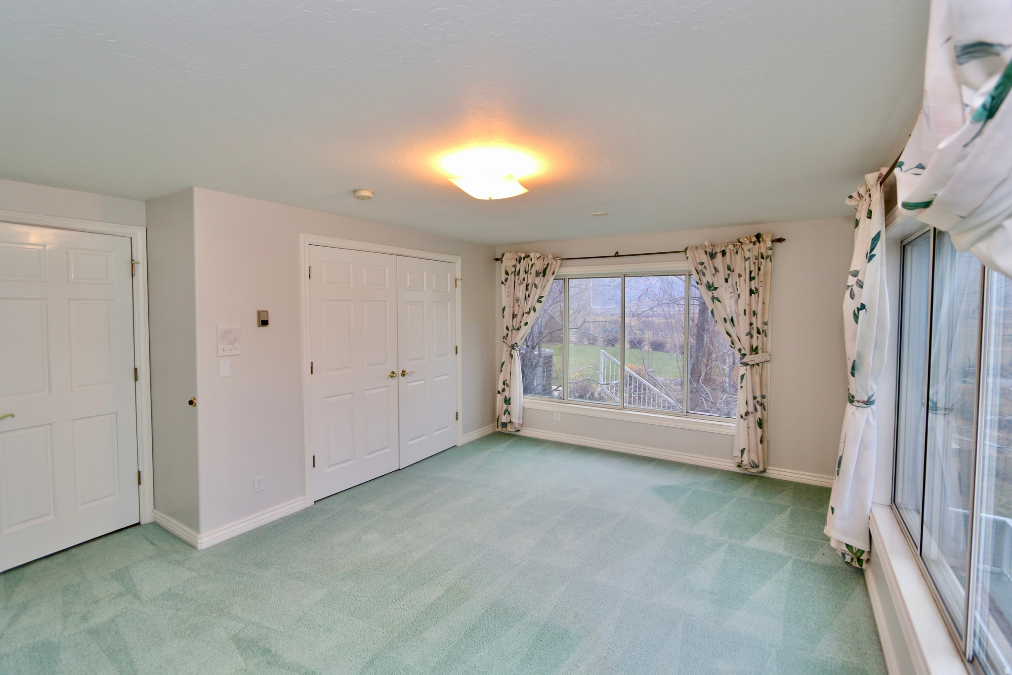 VALLEY HILLS ESTATES - Residential