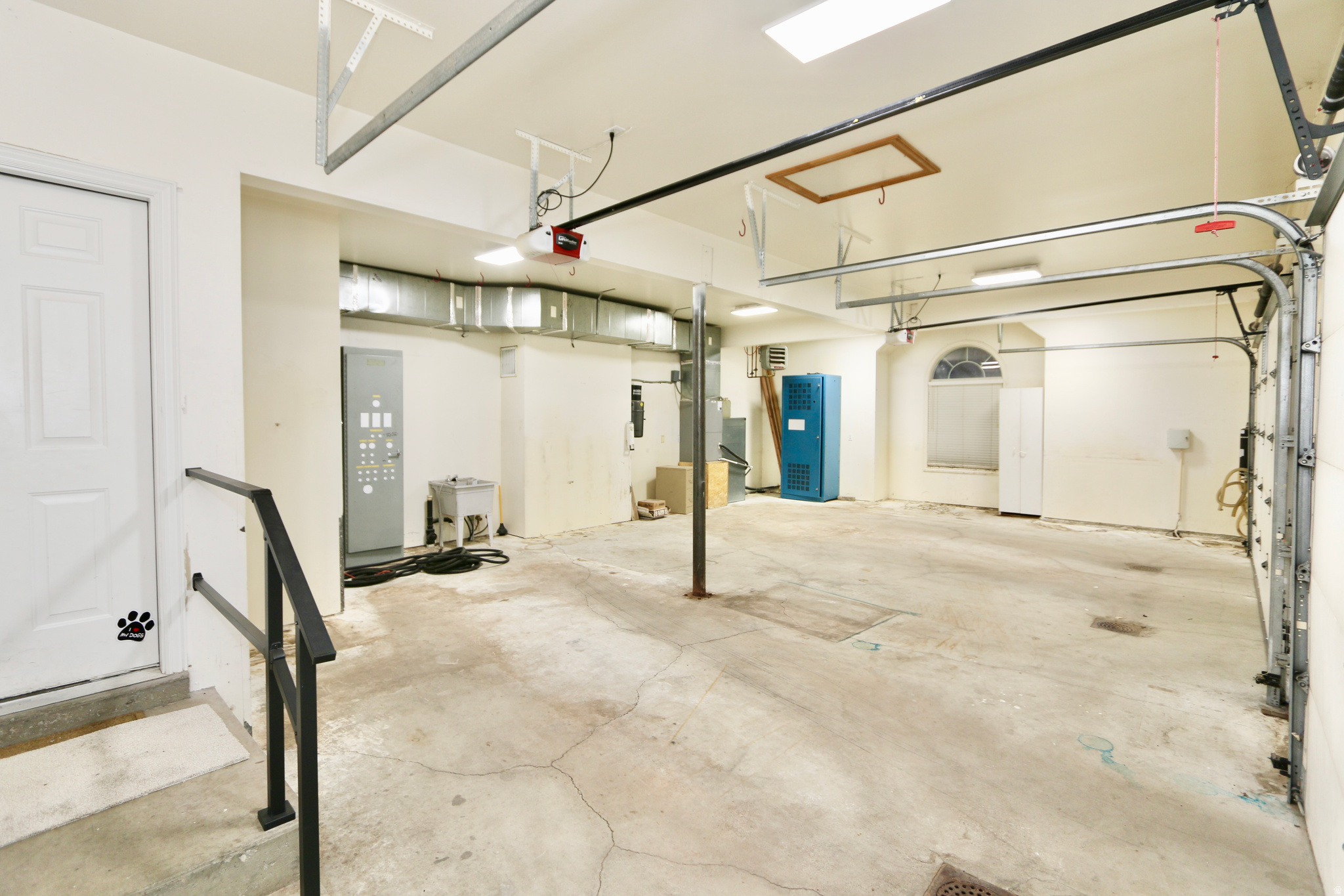 VALLEY HILLS ESTATES - Residential