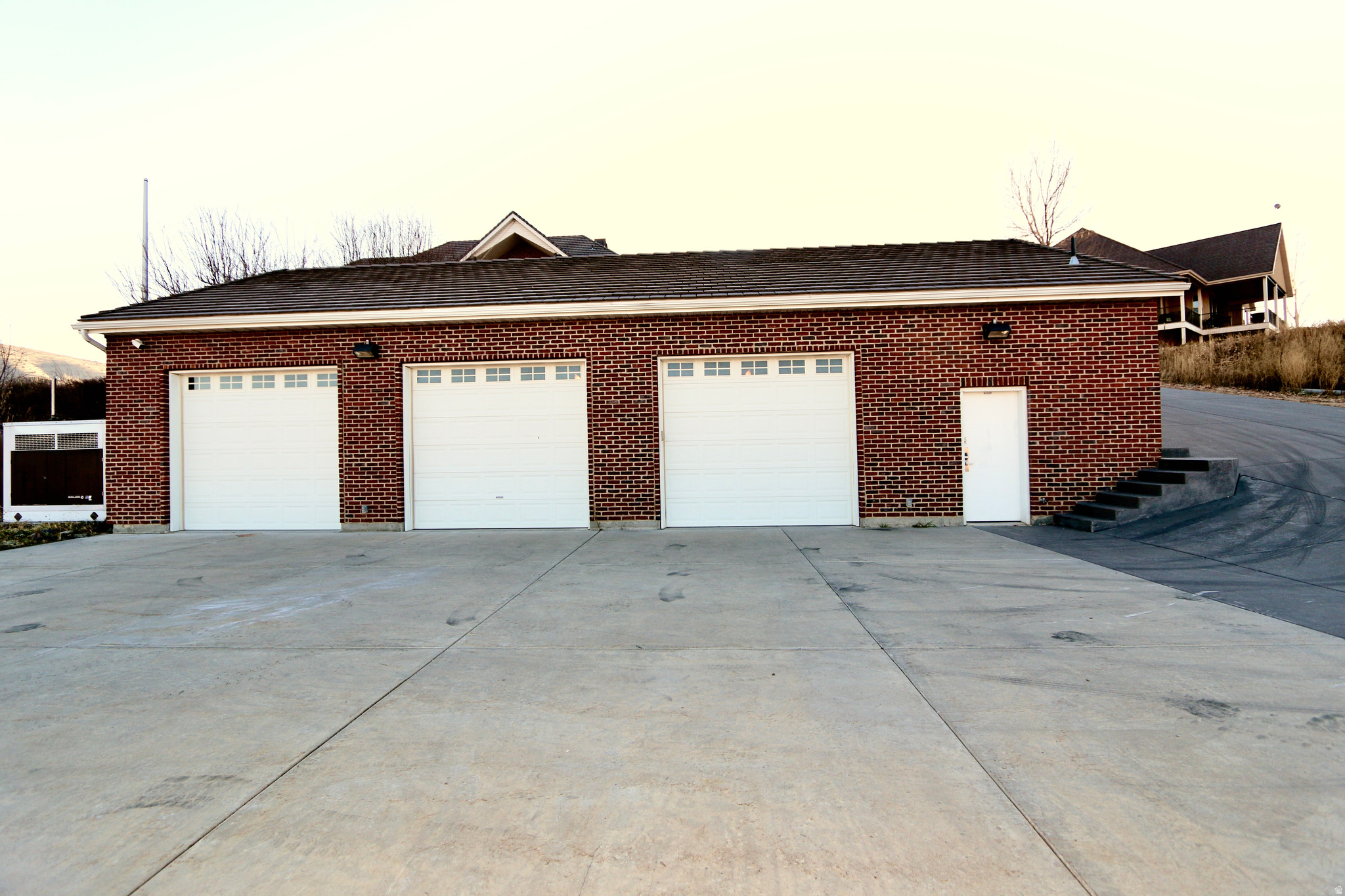 VALLEY HILLS ESTATES - Residential