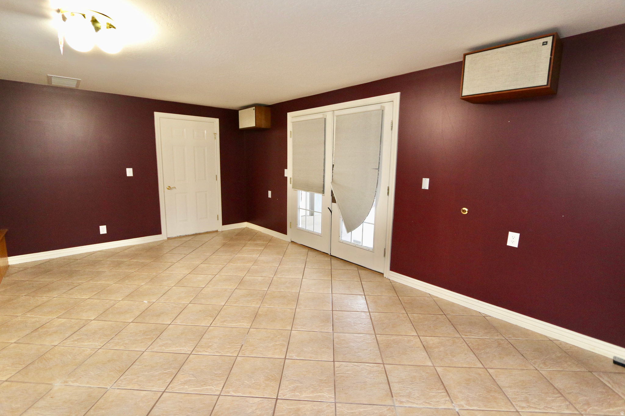 VALLEY HILLS ESTATES - Residential