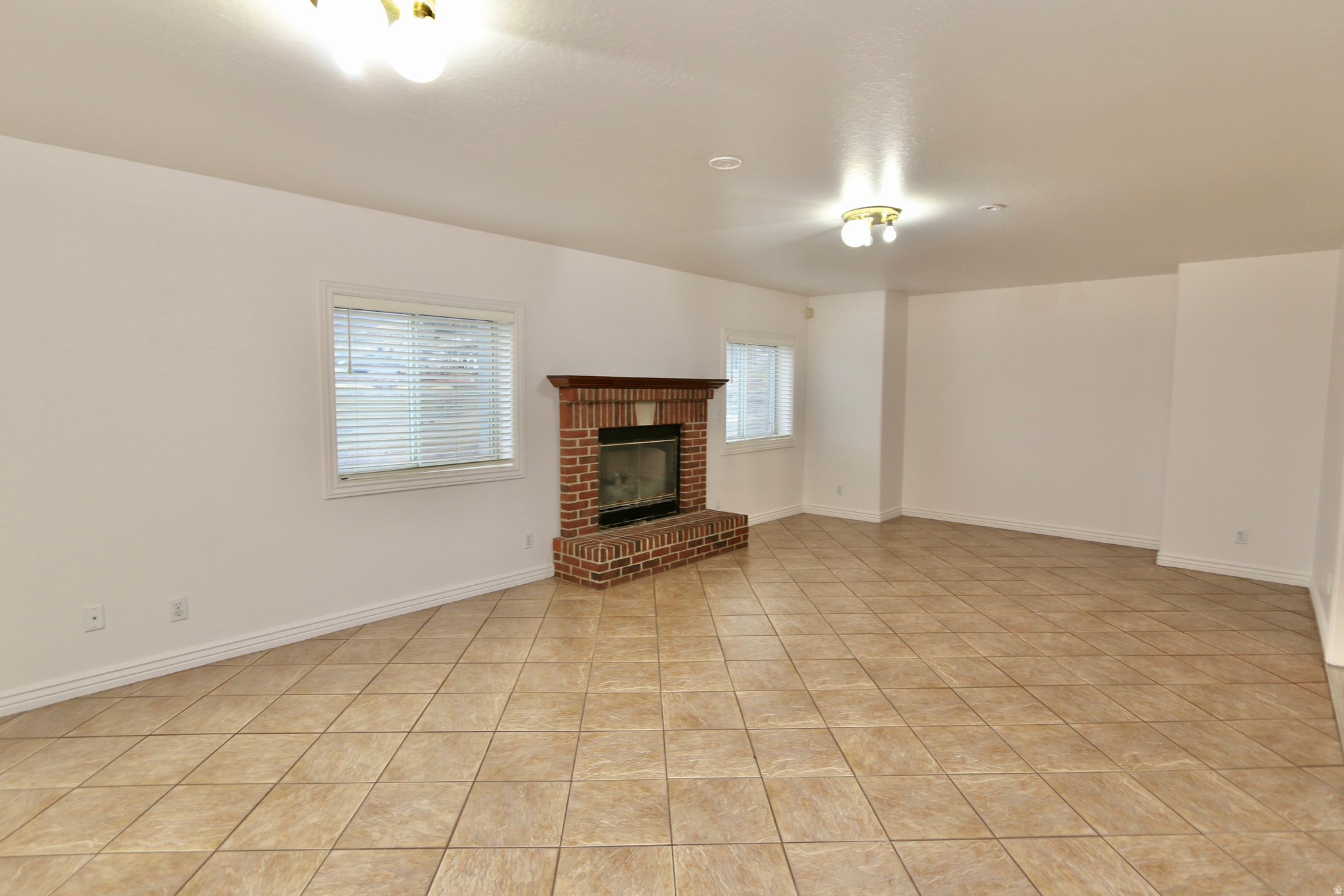 VALLEY HILLS ESTATES - Residential