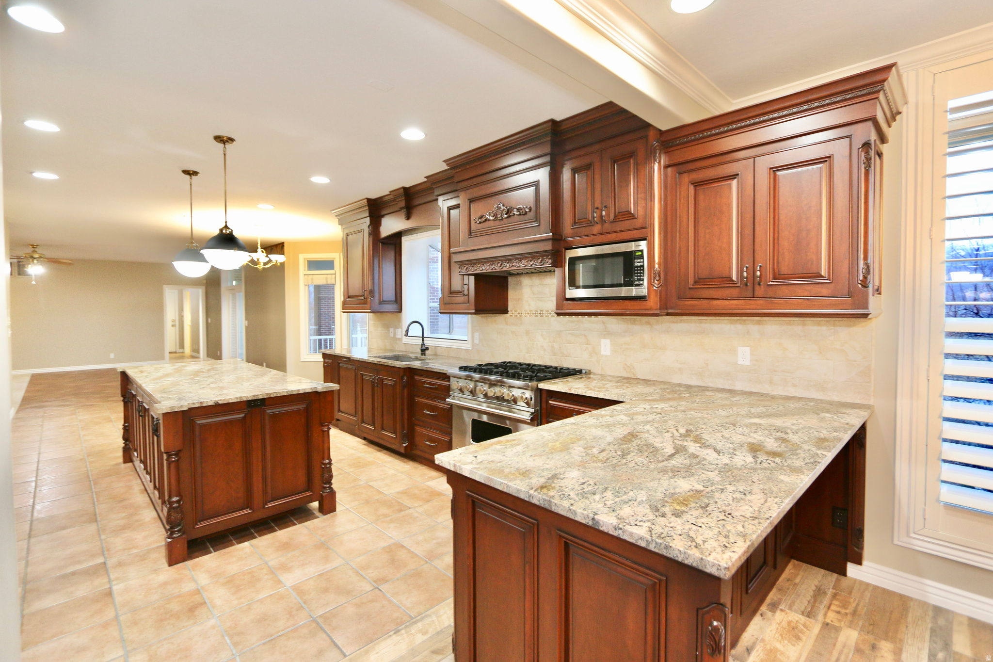 VALLEY HILLS ESTATES - Residential