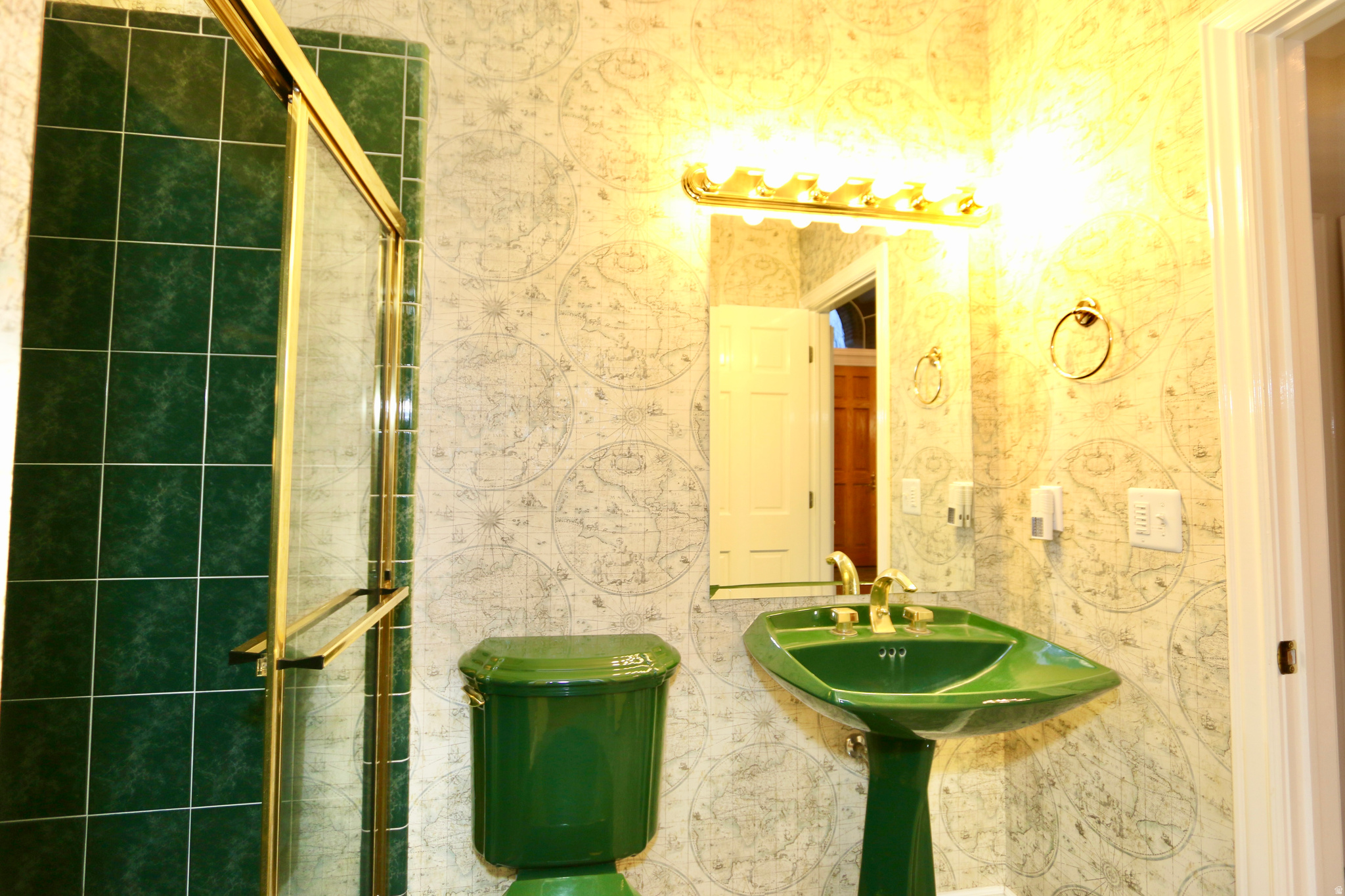 VALLEY HILLS ESTATES - Residential