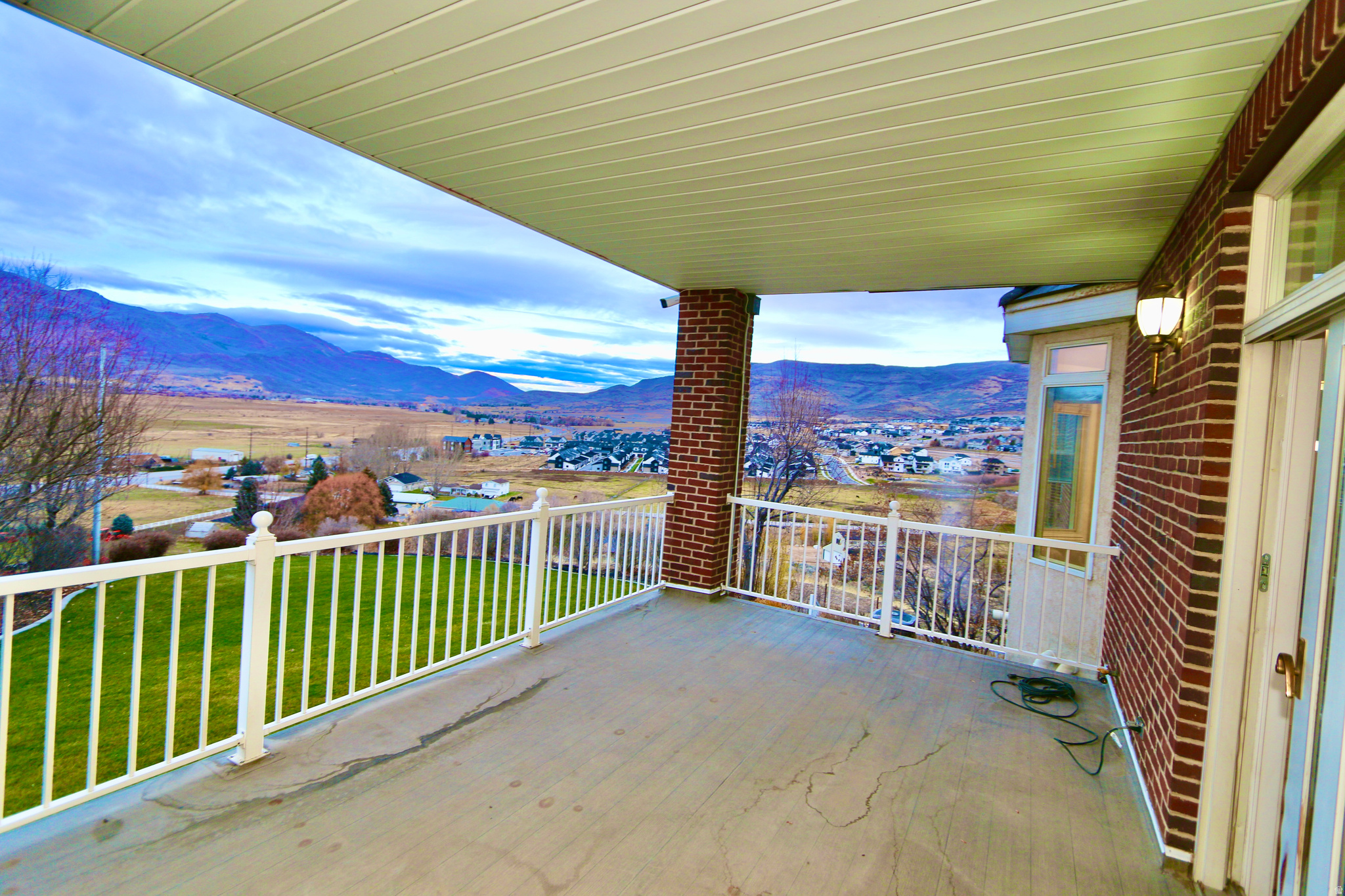 VALLEY HILLS ESTATES - Residential