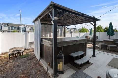 Tiny photo for 3835 W COLD POND AVE S, Lehi, UT 84043 (MLS # 2095834)