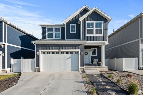 Photo of 3835 W COLD POND AVE S, Lehi, UT 84043 (MLS # 2095834)