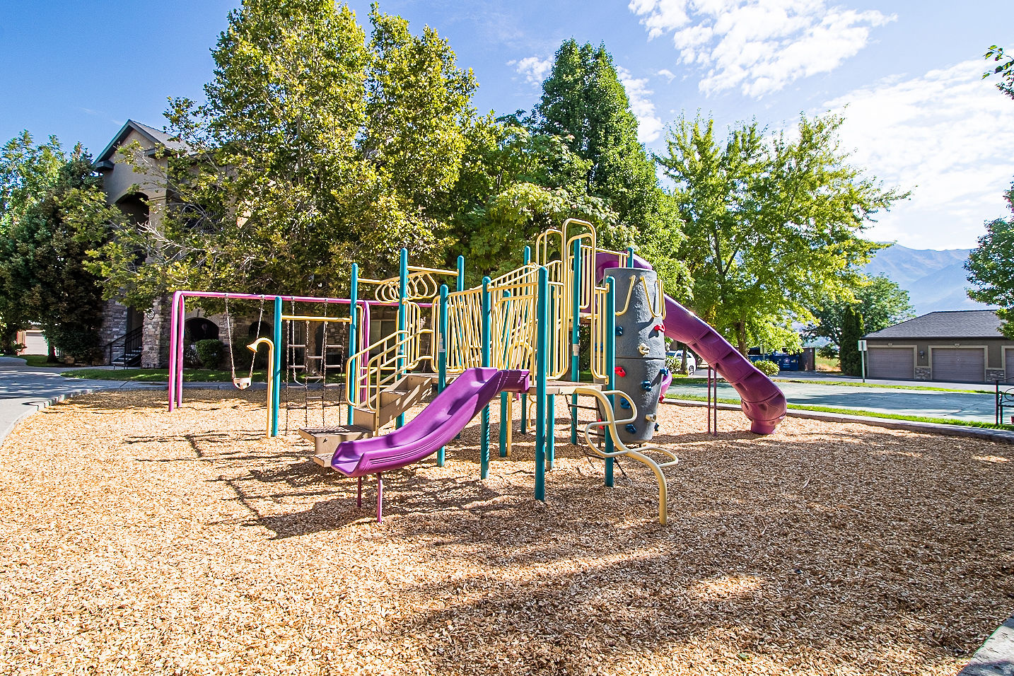 BELLE MONTE - Residential