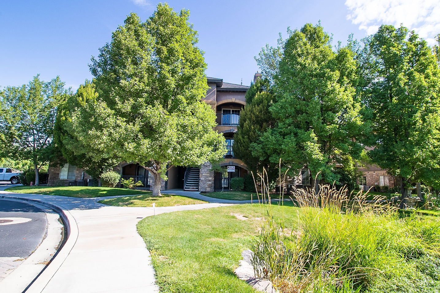 BELLE MONTE - Residential