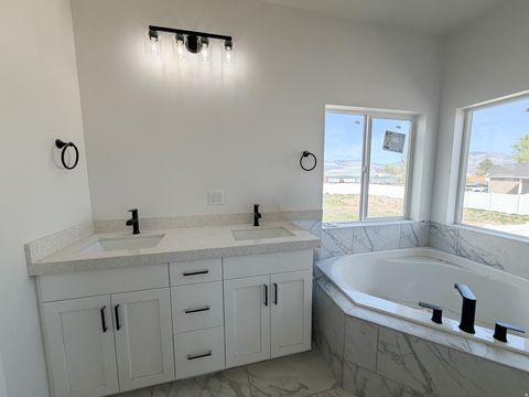 Tiny photo for 3610 S MACY LN, West Haven, UT 84401 (MLS # 2146630)