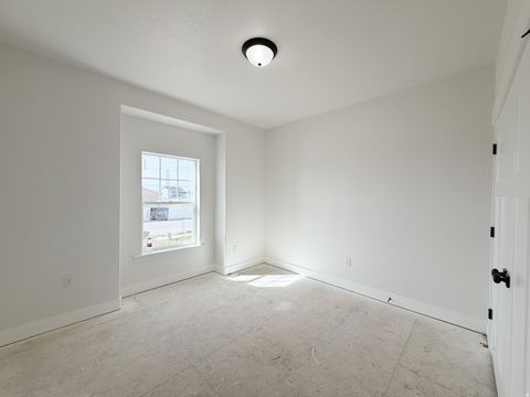 Tiny photo for 3610 S MACY LN, West Haven, UT 84401 (MLS # 2146630)