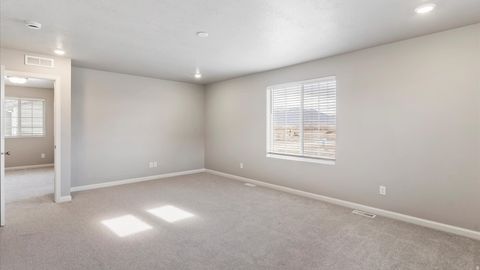Tiny photo for 315 E KANAB CREEK DR, Saratoga Springs, UT 84045 (MLS # 2141175)