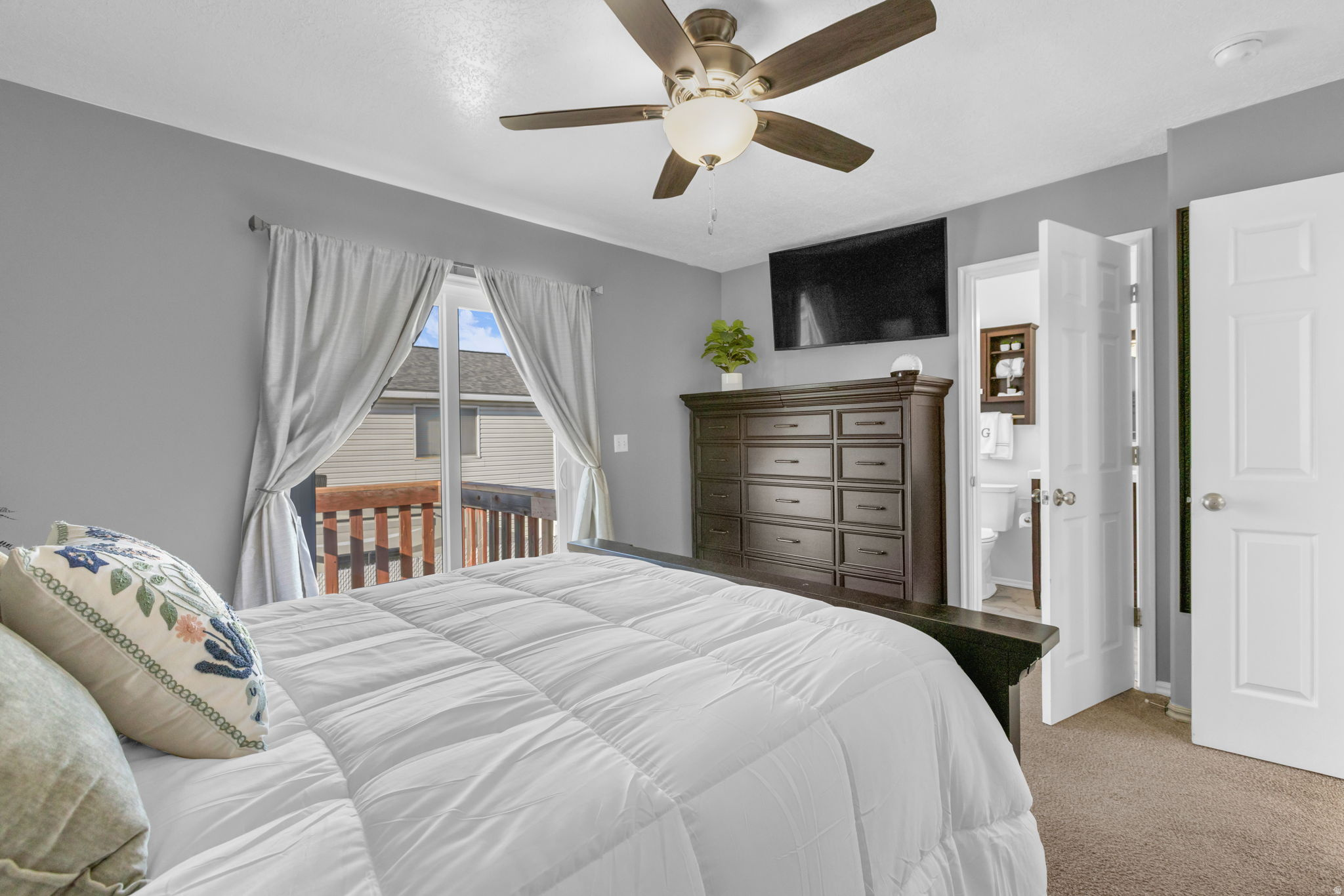 BRIDAL VEIL - Residential