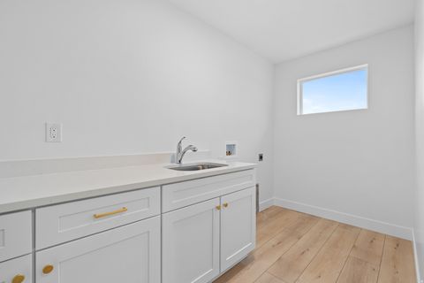 Tiny photo for 1334 WEST VIEW DR S, Santaquin, UT 84655 (MLS # 2135349)