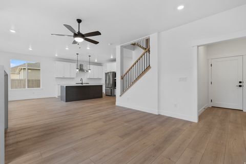 Tiny photo for 1334 WEST VIEW DR S, Santaquin, UT 84655 (MLS # 2135349)